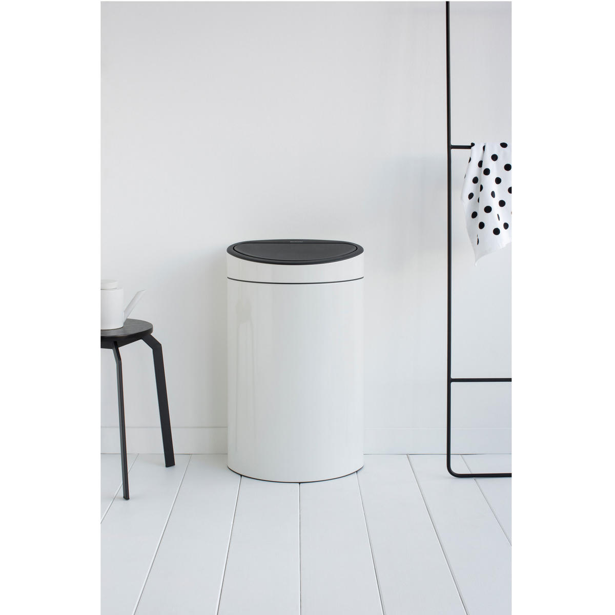 ABFALLBEHÄLTER Touch Bin mit Kunststoffeinsatz, White, 40 L - Weiß, Metall (48.3/76.5/32.8cm) - Brabantia