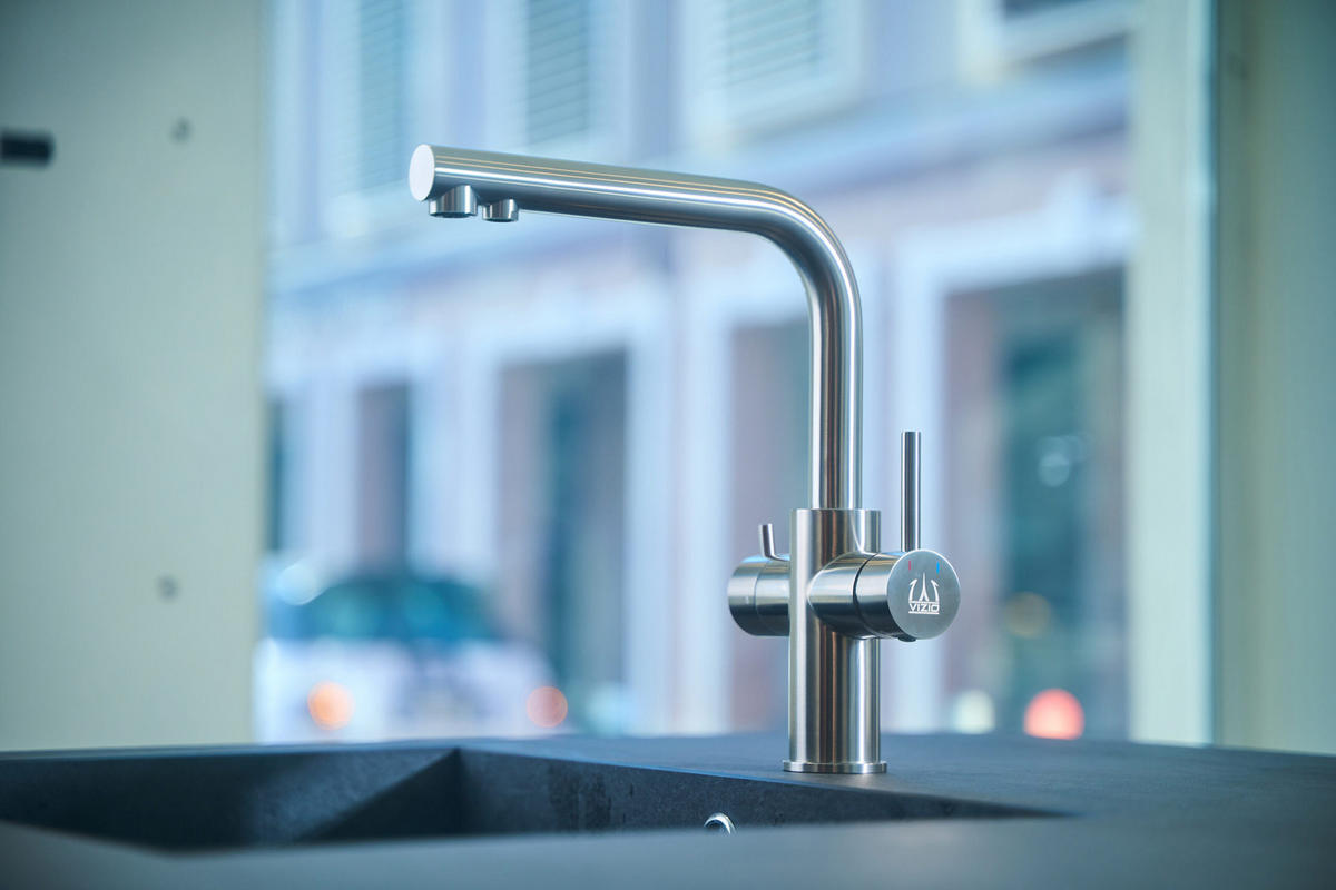 5-WEGE-KÜCHENARMATUR, Edelstahl Massiv aus Chirurgenstahl, Gebürstet, 560° schwenkbar / Kurze Variante - Edelstahlfarben, Metall (22.5/29.5/22.5cm) - VIZIO