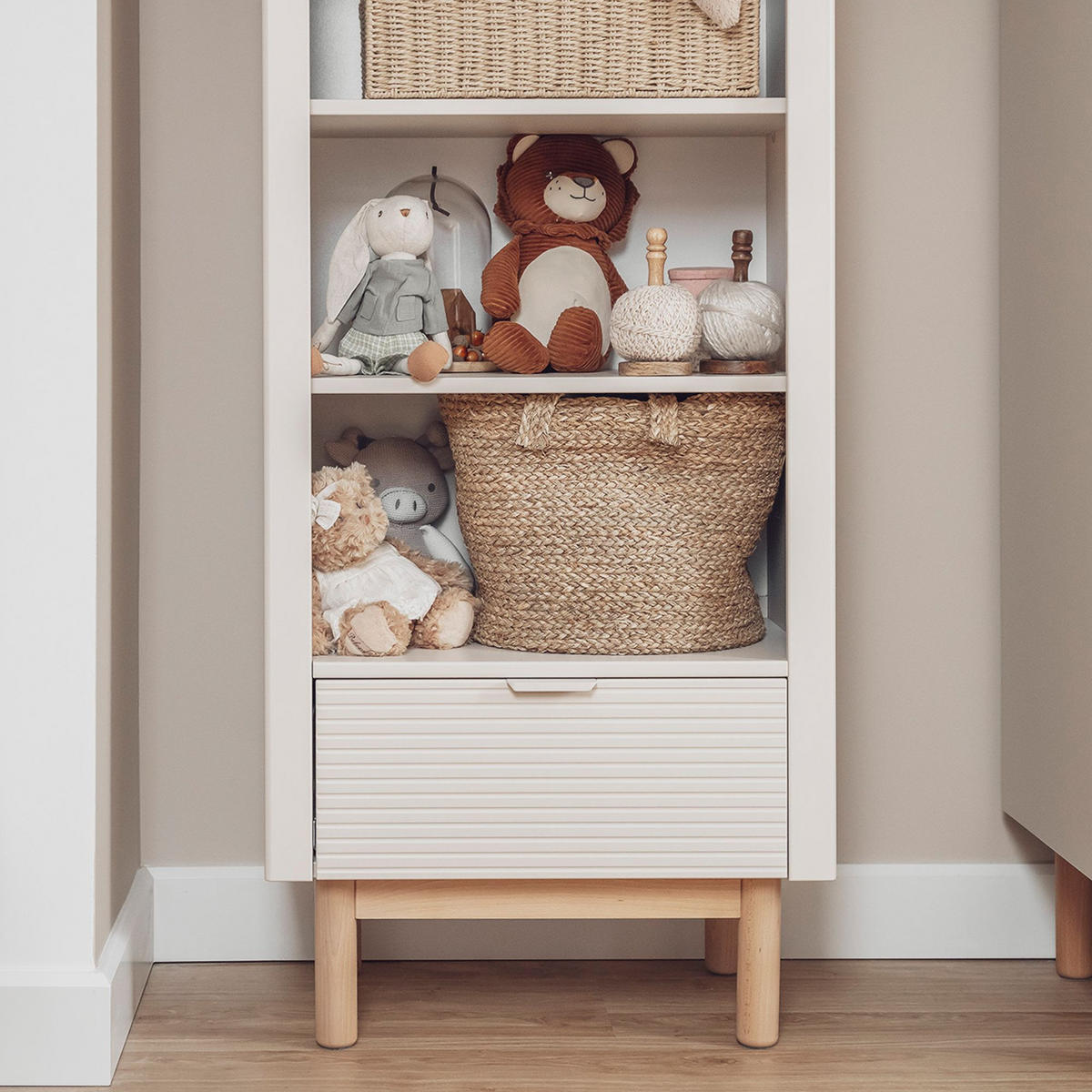 BABYREGAL Standregal LOTTI - Beige, Holz (66/198/42cm) - KONSIMO®