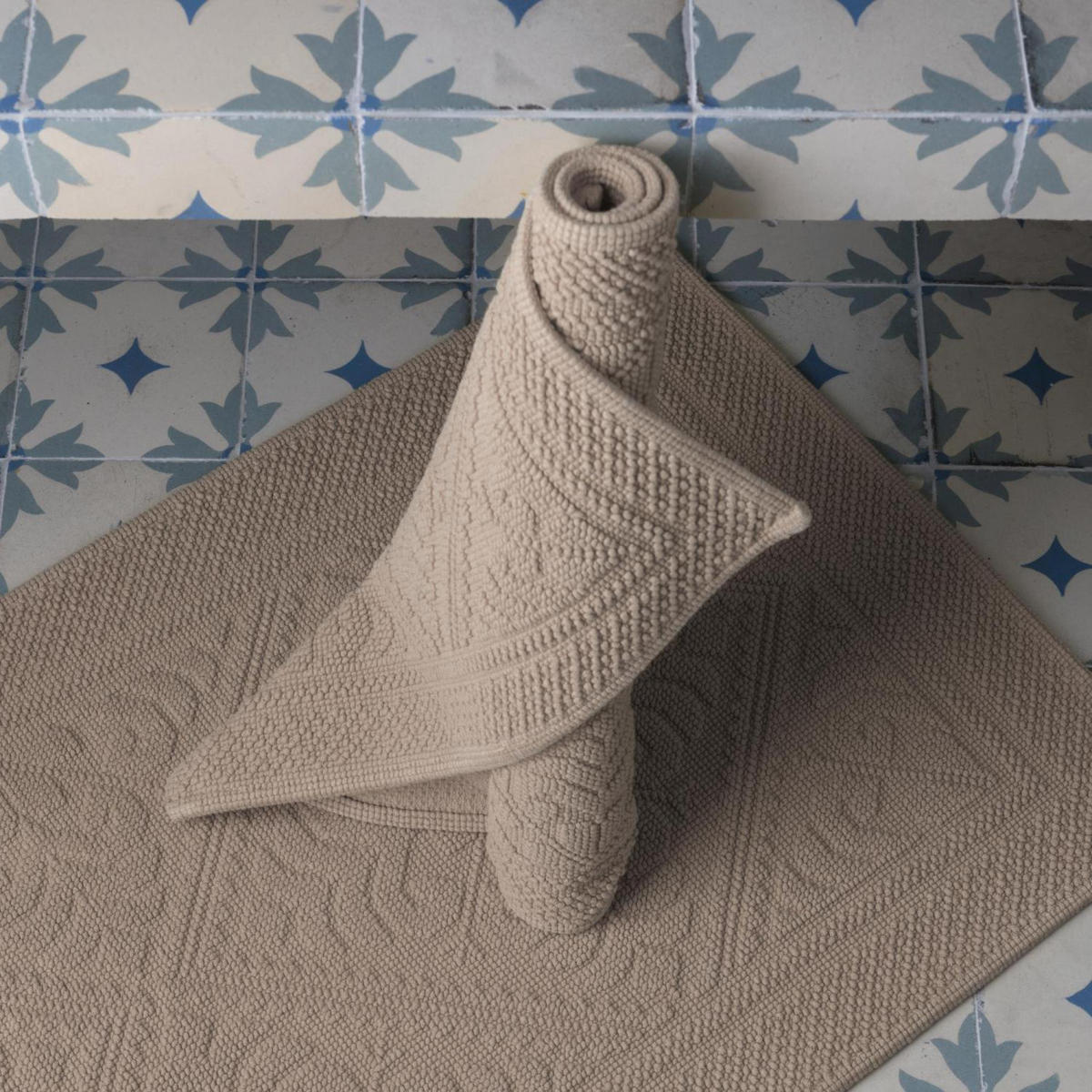 BADEMATTE Enzo leinen 70 x 140 cm - Taupe, Textil (70/140cm) - Vivaraise