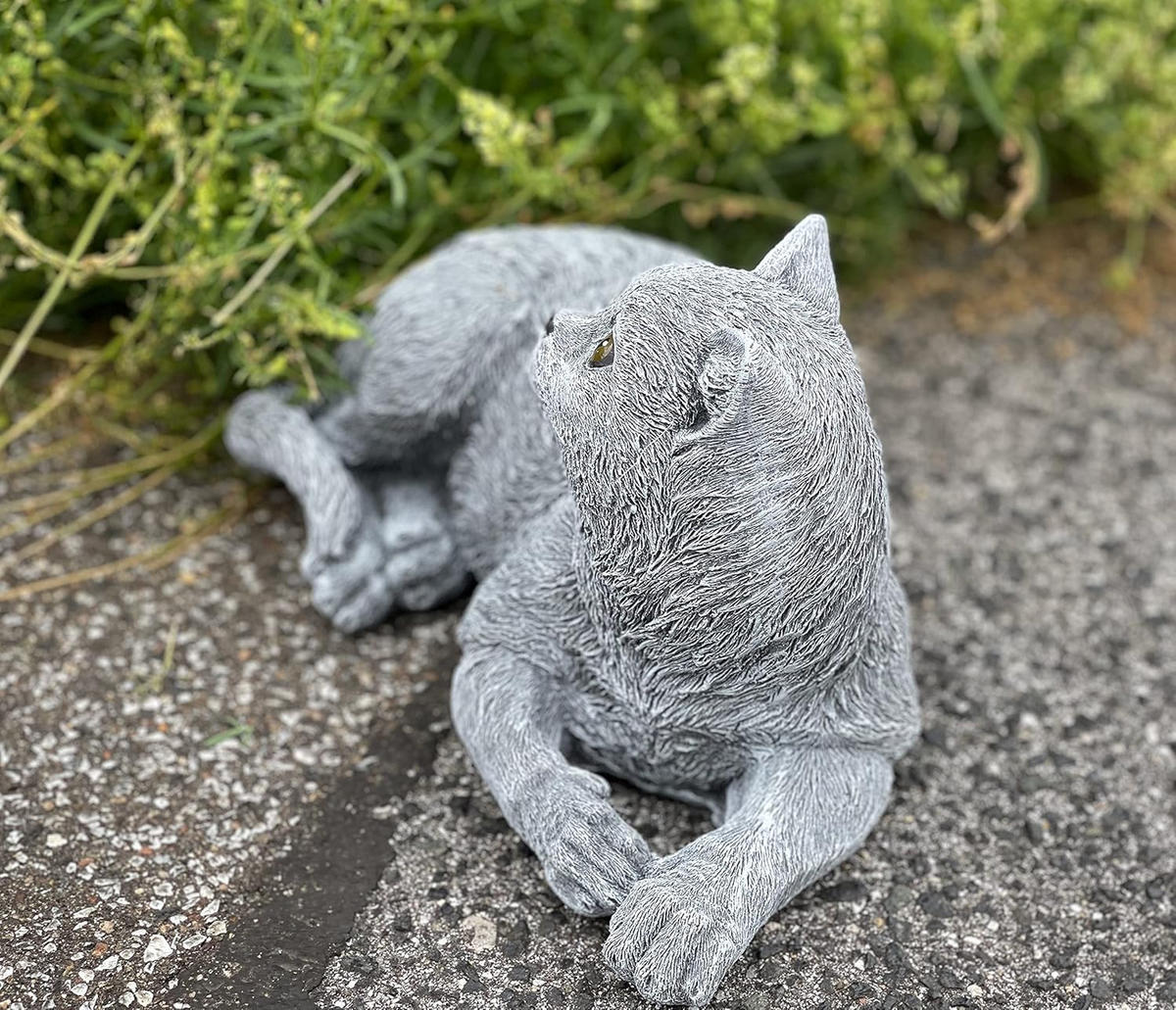 STEINFIGUR Katze Lotti liegend frostfest Steinguss - Grau, Stein (34/18/18cm) - stoneandstyle