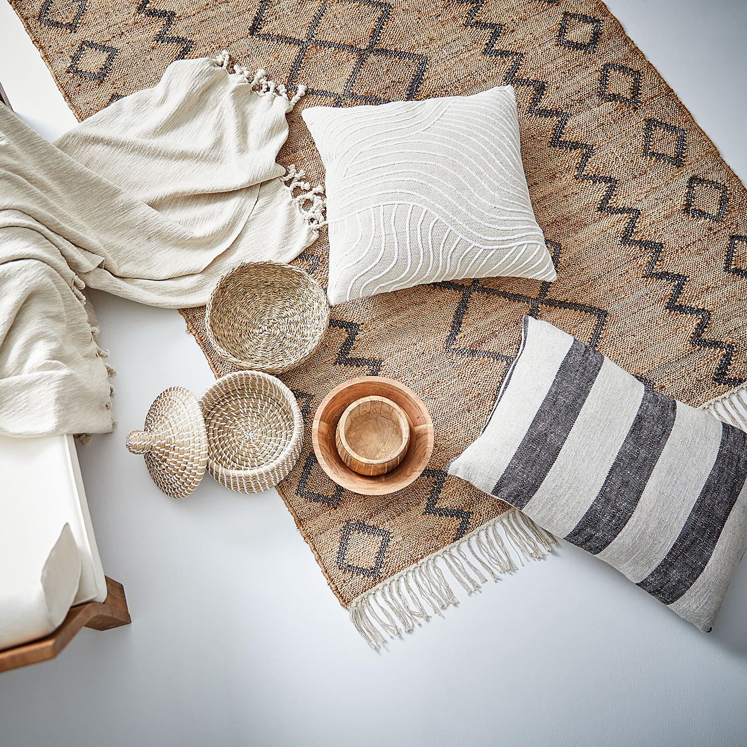 KISSEN Freya - Beige, Textil (50/3cm) - BUTLERS