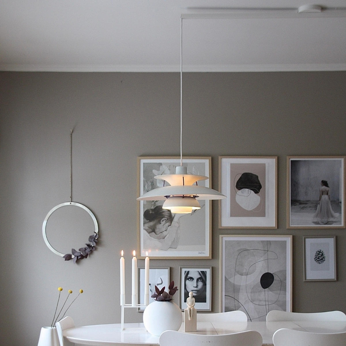AUFHÄNGESYSTEM für eine Hängelampe - Single - 90cm - Mattweiß - Verstellbare Lampenaufhängung - Pendelleuchte Schieben und Drehen - Weiß, Metall (90/3/2cm) - Lightswing®