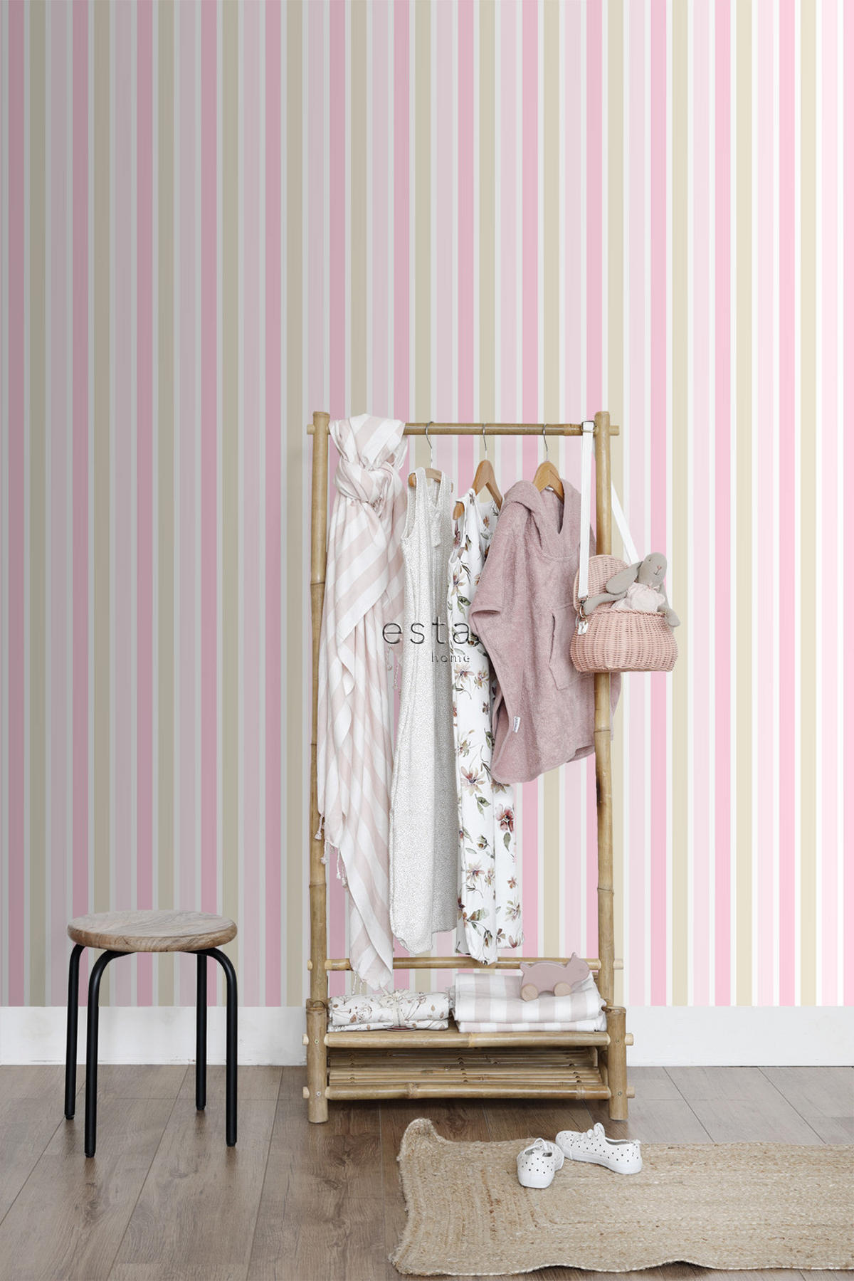 TAPETE vertikale Streifen 53 cm x 10.05 m - Pink, Papier (53/0.1cm) - ESTAhome