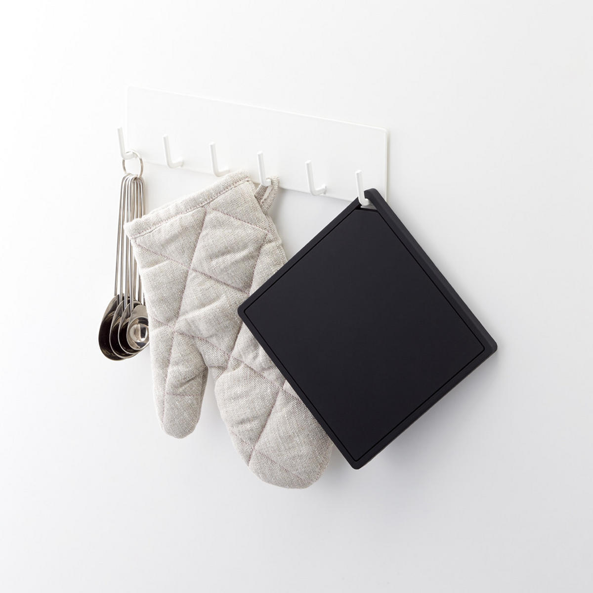 TOPFUNTERSETZER Tower Schwarz - 15 x 15 cm - Schwarz, Kunststoff (15/15cm) - Yamazaki