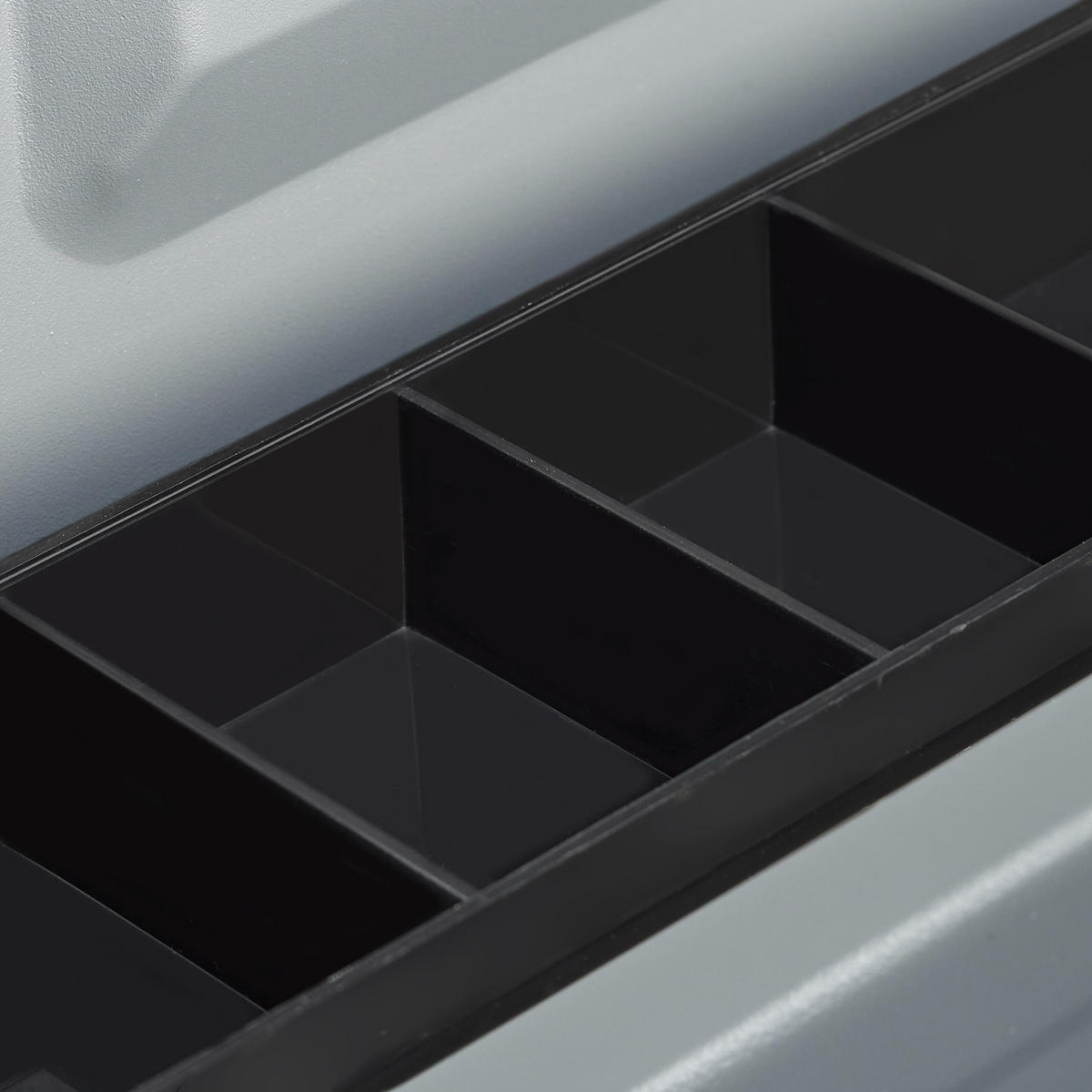 GELDKASSETTE - Silberfarben, Kunststoff/Metall (30.5/8.5/24.5cm) - Relaxdays