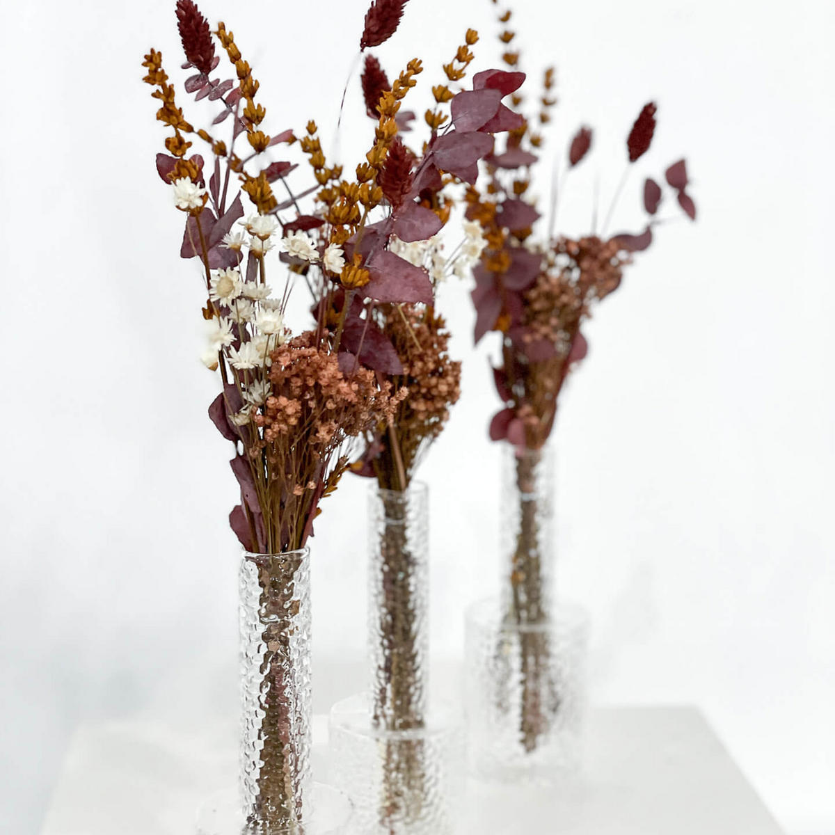 INDIAN Summer: Trockenblumenstrauß Mini Eukalyptus - rot - Rot, Naturmaterialien (30cm) - Lykke & You
