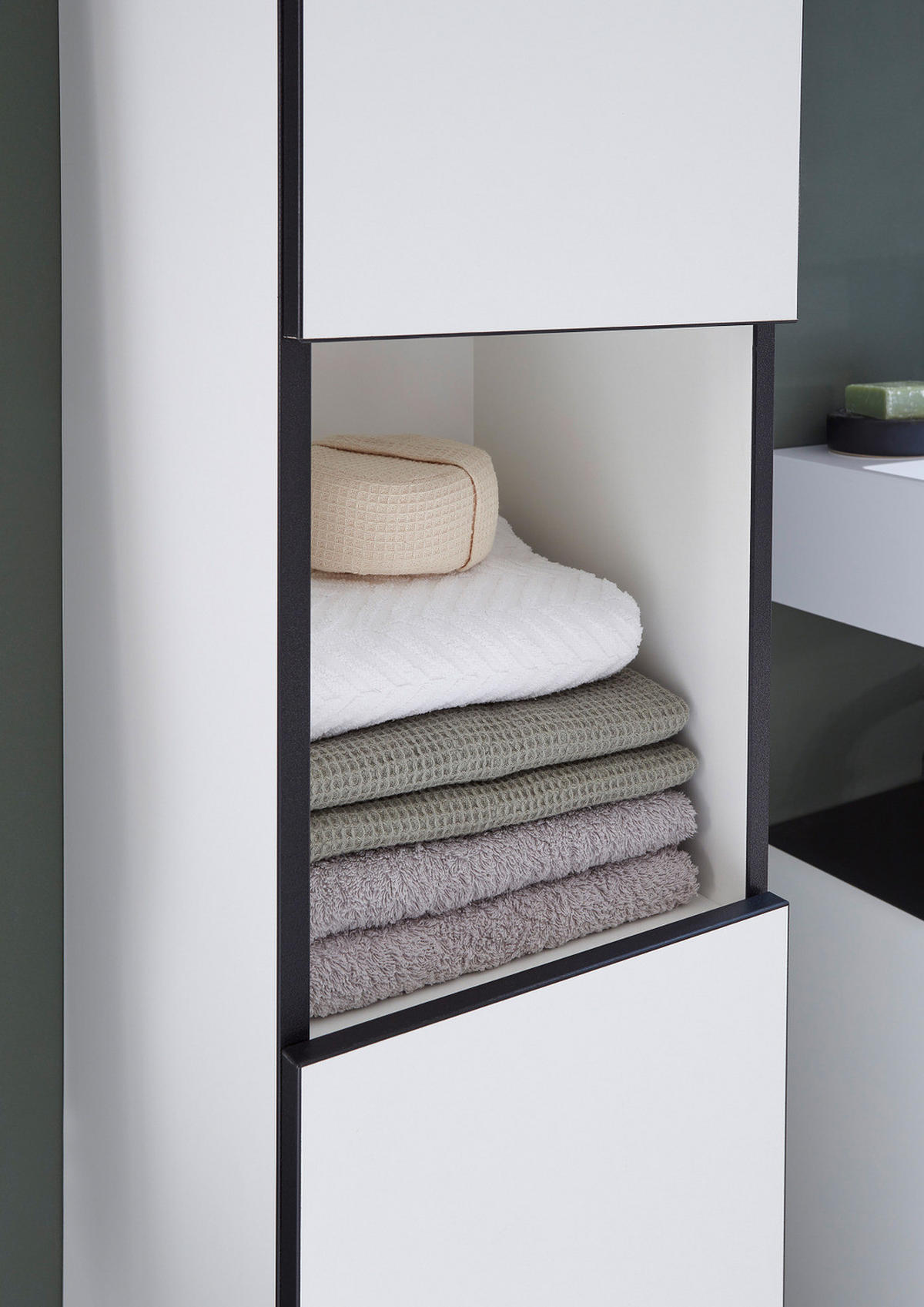 HOCHSCHRANK - Spanplatte - Schwarz/Weiß, Holzwerkstoff/Metall (30/162/31cm) - home24