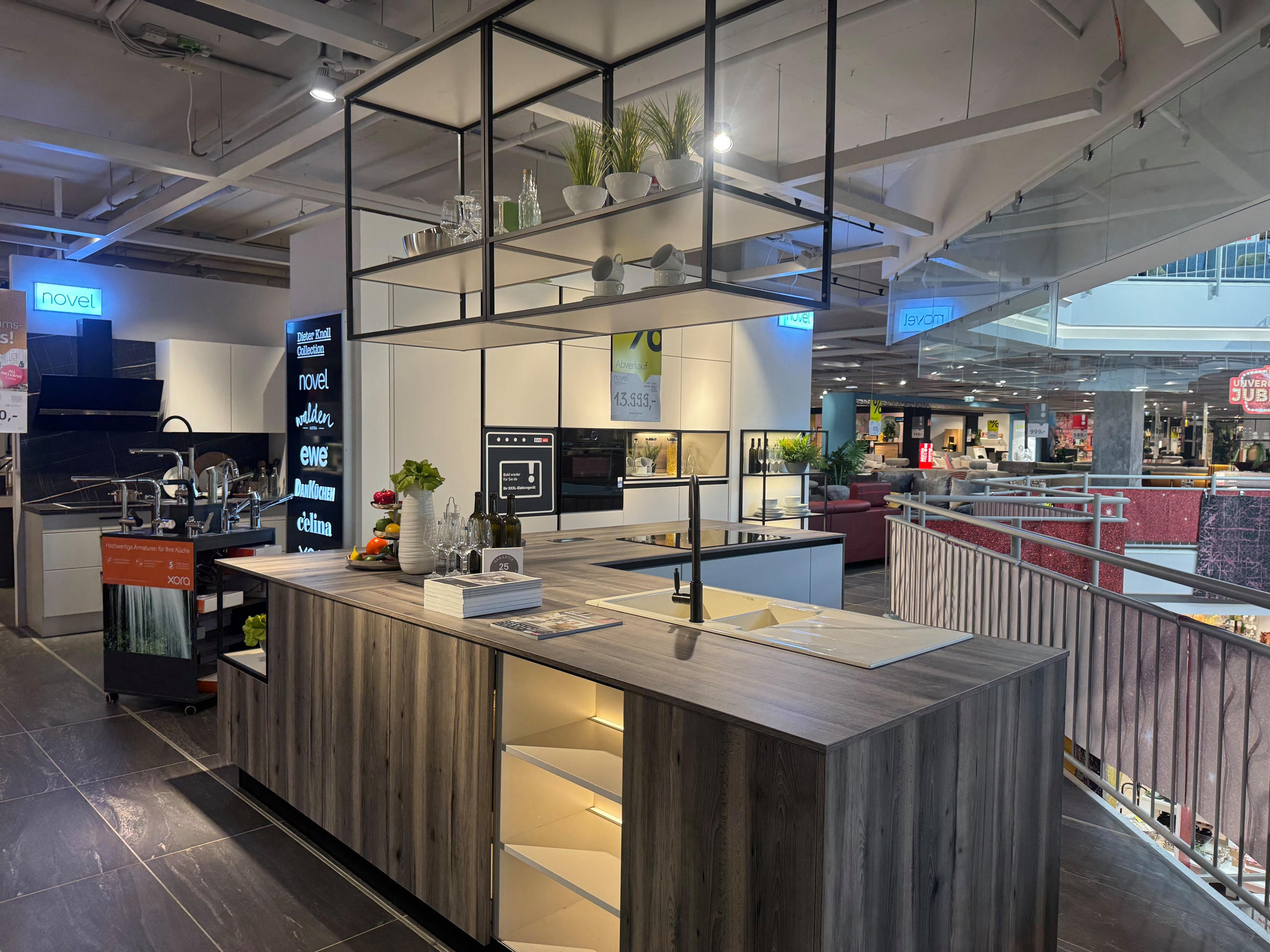 EINBAUKÜCHE BEATE - Novel