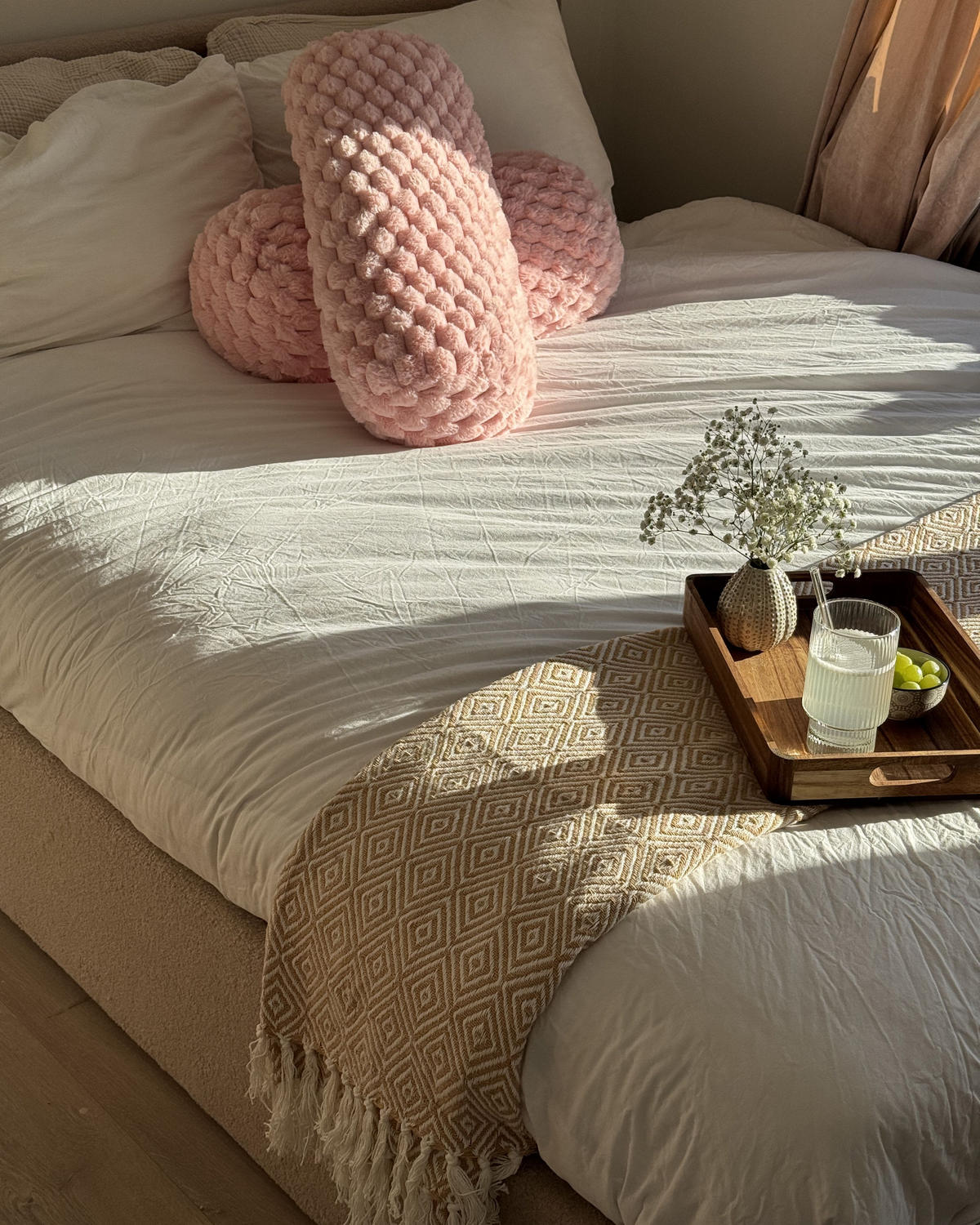 BETT mit Stauraum 160/200 cm Bouclé Beige Montlaur - Beige, Textil (160/200cm) - Beliani