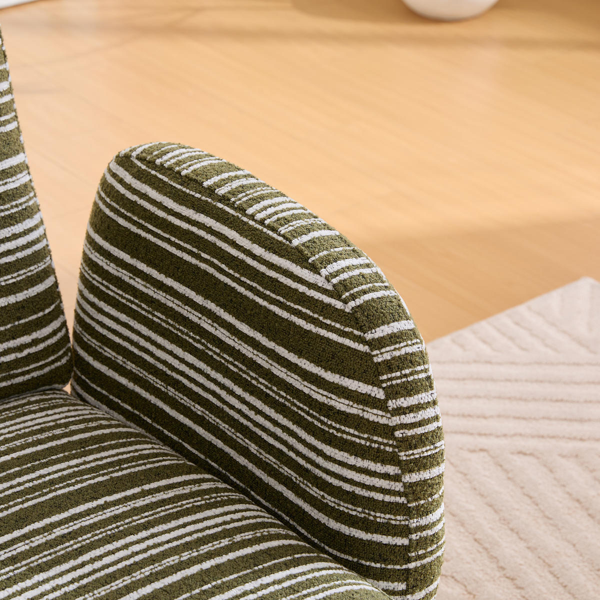 SESSEL Bouclé Olivgrün mit Seitentasche - Olivgrün, Holzwerkstoff/Textil (77/87/81cm) - WISHDOR