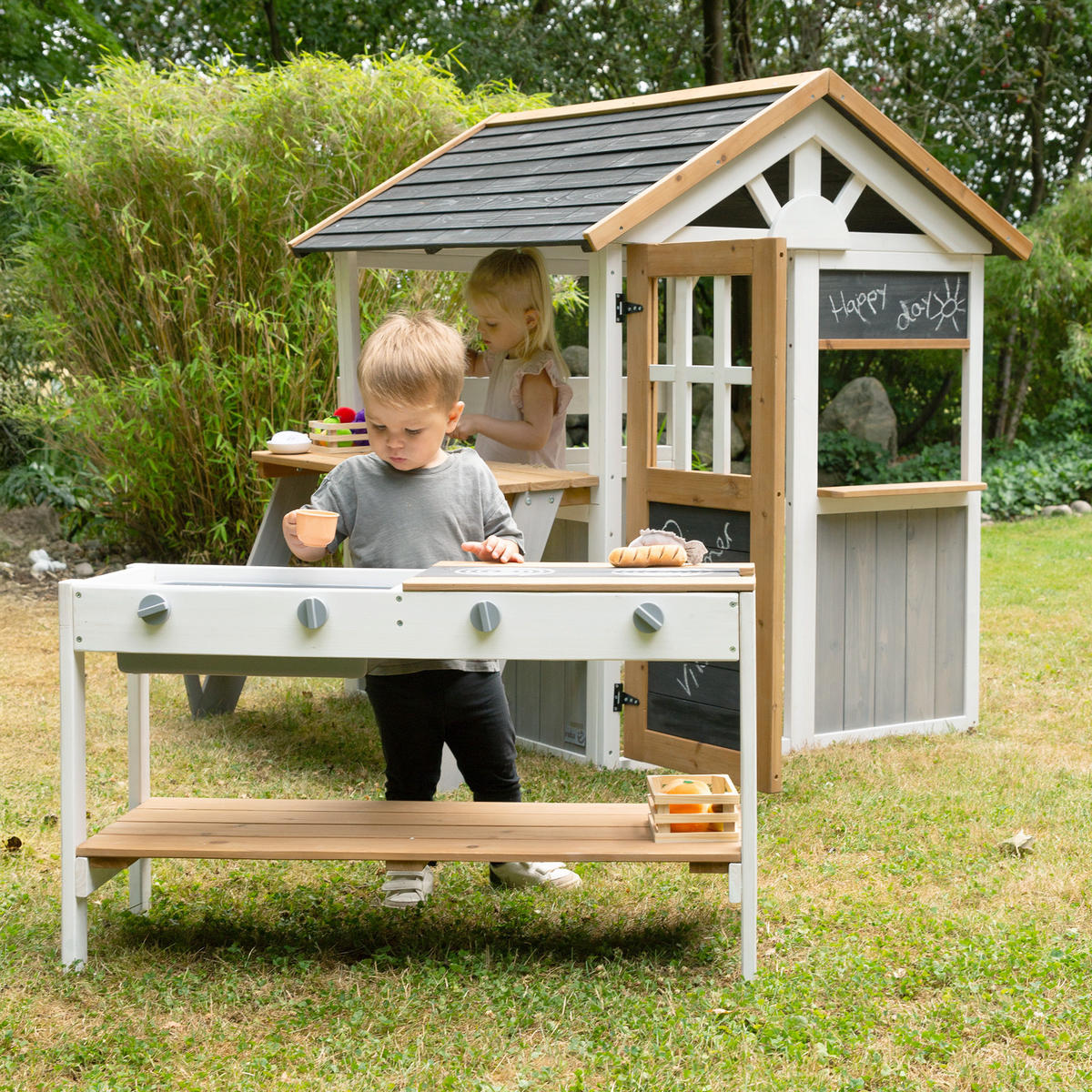 SPIELHAUS mit Tischset und BBQ Küche - Multicolor, Holz (146/133.5/105.5cm) - Roba