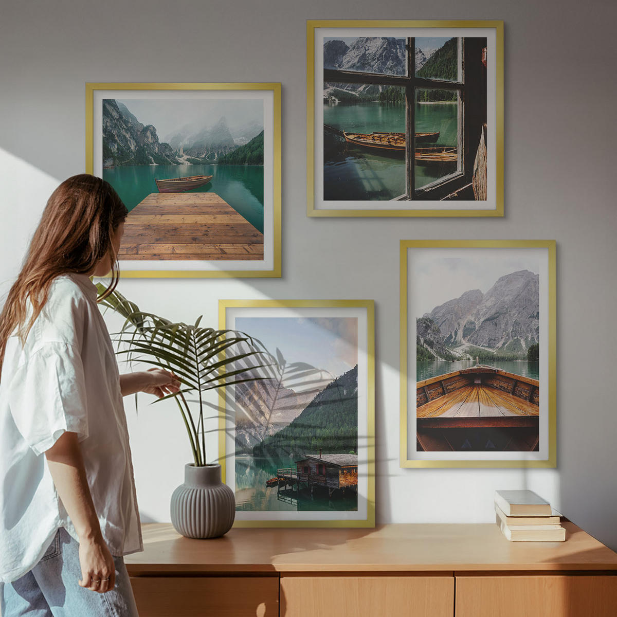 BILDER SET 4er Set - 50x50 cm & 40x60 cm Goldrahmen - Berglandschaften, Ferienhäuser, Boote - Goldfarben, Kunststoff (50/50cm) - TULUP