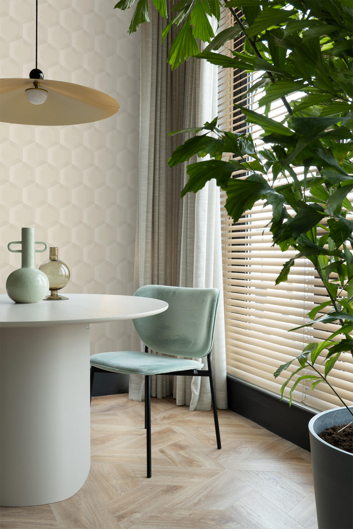 TAPETE 3D Wabenmuster 53 cm x 10.05 m - Weiß, Papier (53/1000cm) - Origin Wallcoverings