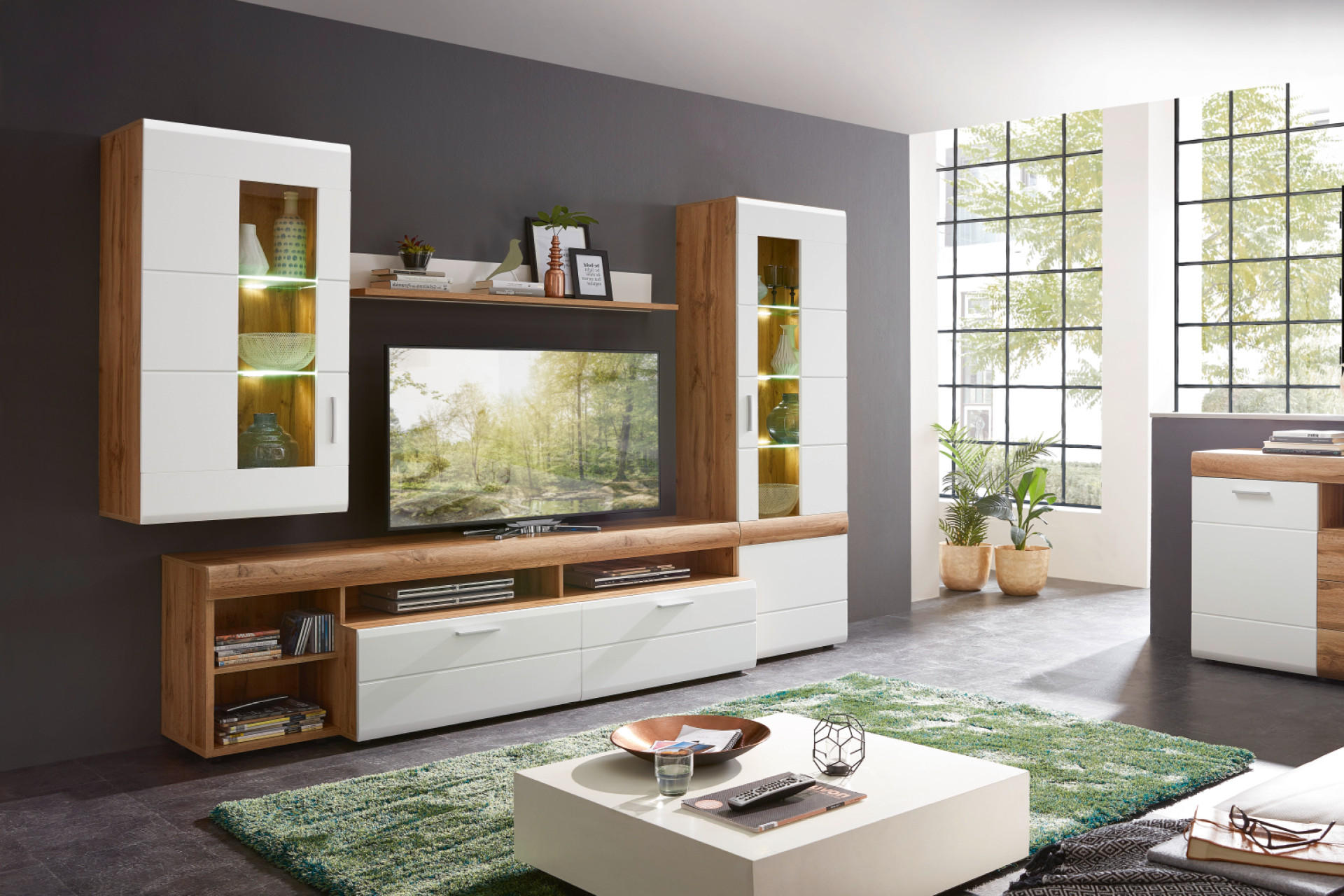 Moderní obývací stěna bílá a dřevo s LED osvětlením