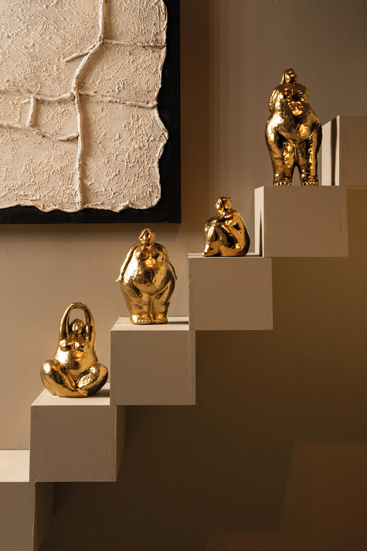 SKULPTUR Oday Gold 19/13.5/27cm - Goldfarben, Keramik (13.5/27/19cm) - PTMD Collection
