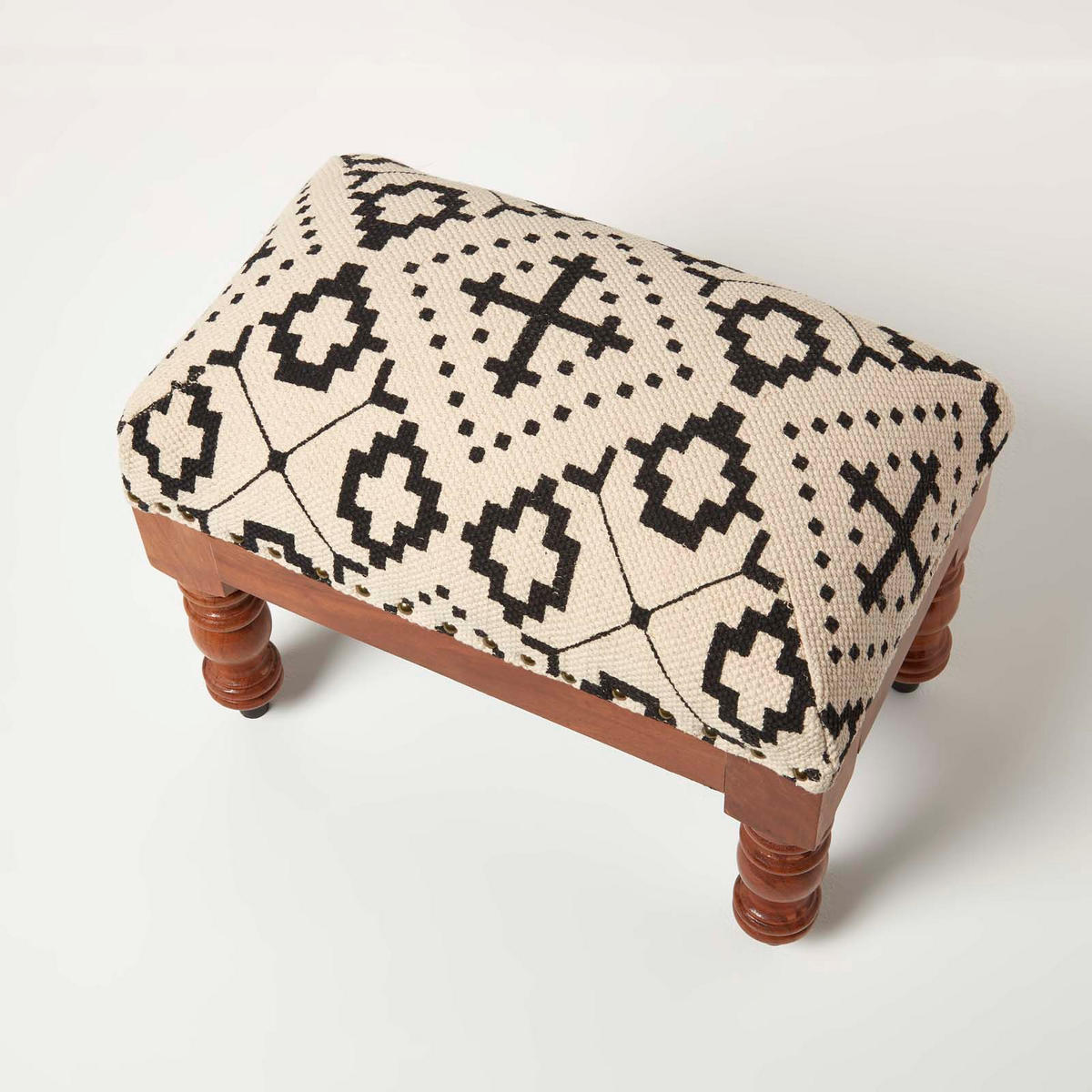 HOCKER Reva mit Holzbeinen, schwarz-creme gemustert, 50/40/30 cm - Schwarz, Textil (30/40/50cm) - Homescapes