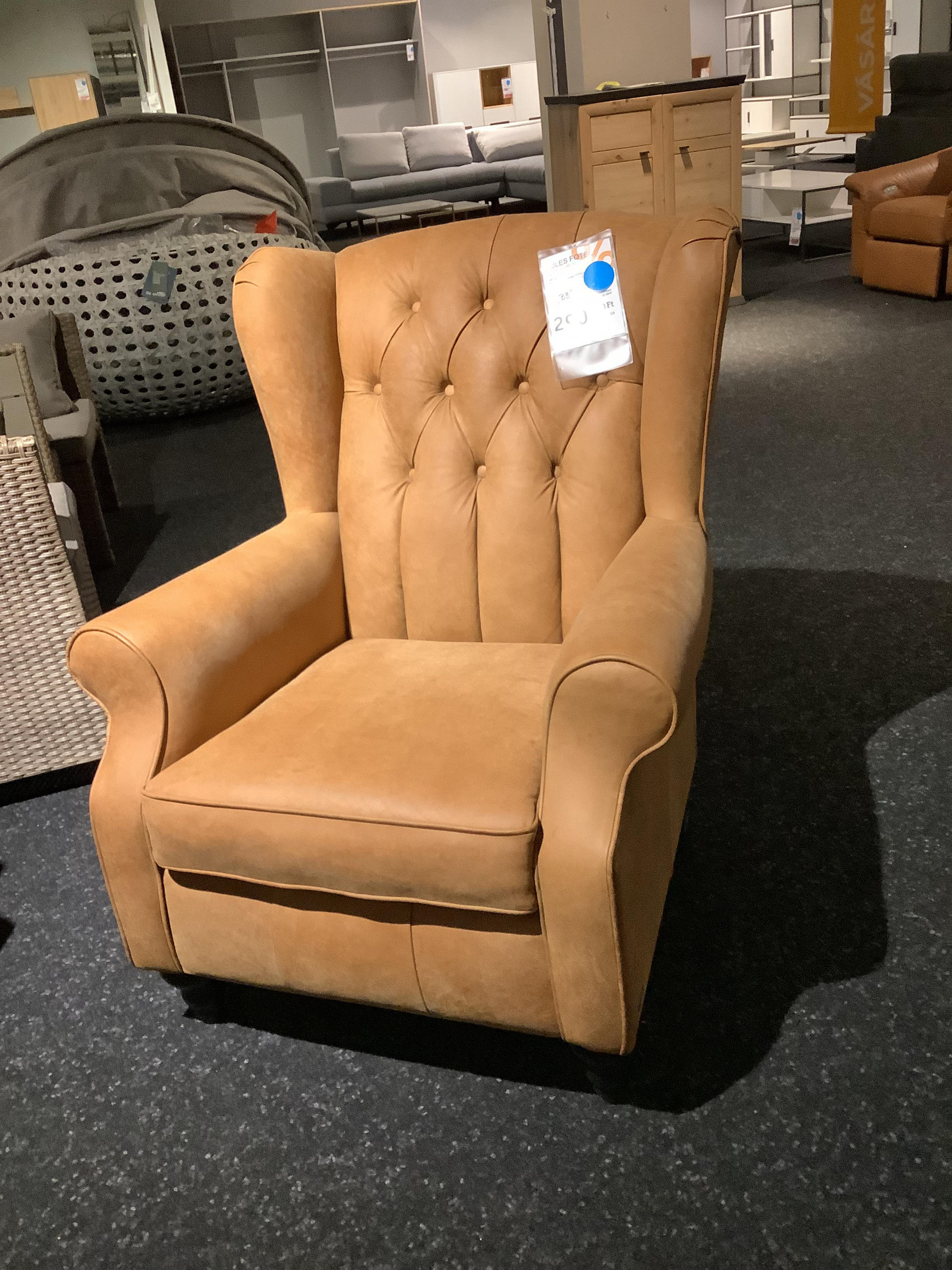 MARO füles fotel - Soroksár OUTLET / 419.900 Ft helyett,