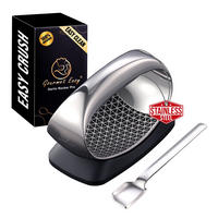 KNOBLAUCHPRESSE Rocker aus Edelstahl mit Auswurfboden + Schaber-Löffel - Edelstahlfarben, Metall (5.7cm) - Gourmet Easy