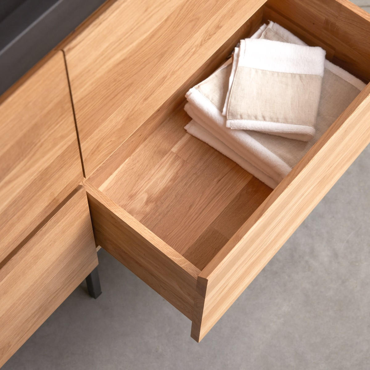 BADEZIMMERMÖBEL Nova Schwarz aus Eiche - Schwarz, Holz (121/95/46cm) - Tikamoon