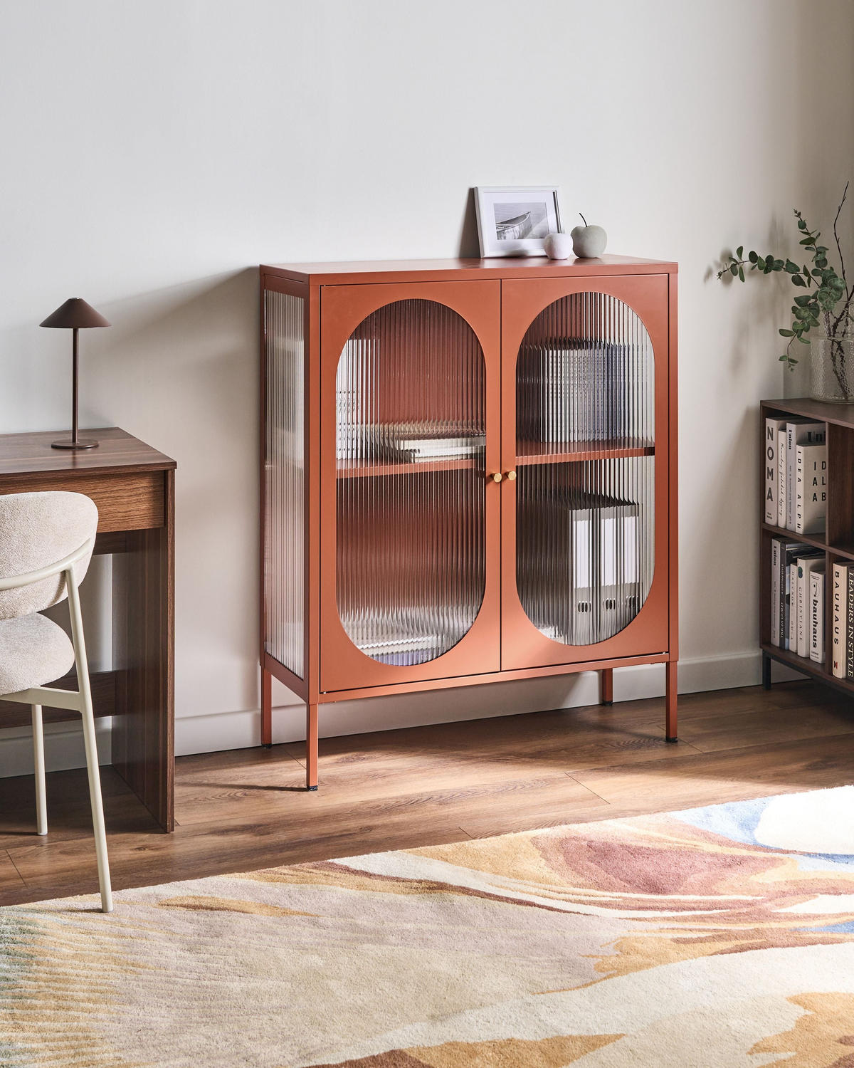 SIDEBOARD mit Glastüren Metall 90 cm Goldbraun Sarre - Goldfarben, Metall (90/111/35cm) - Beliani