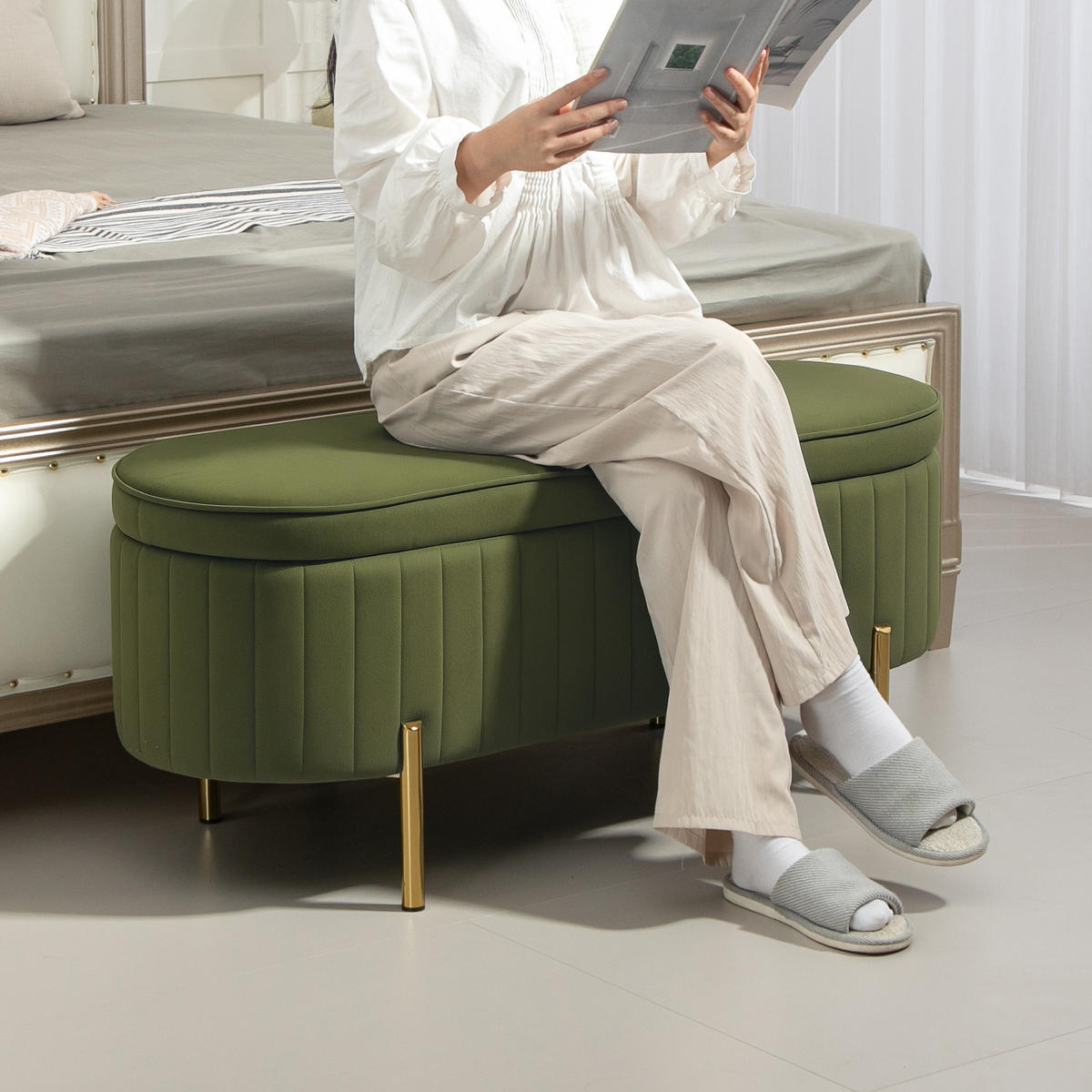 SITZBANK mit Stauraum Polsterbank mit Samtoptik, Metallbeine, Grün - Goldfarben/Grün, Textil/Metall (44/43.5/108cm) - HOMCOM
