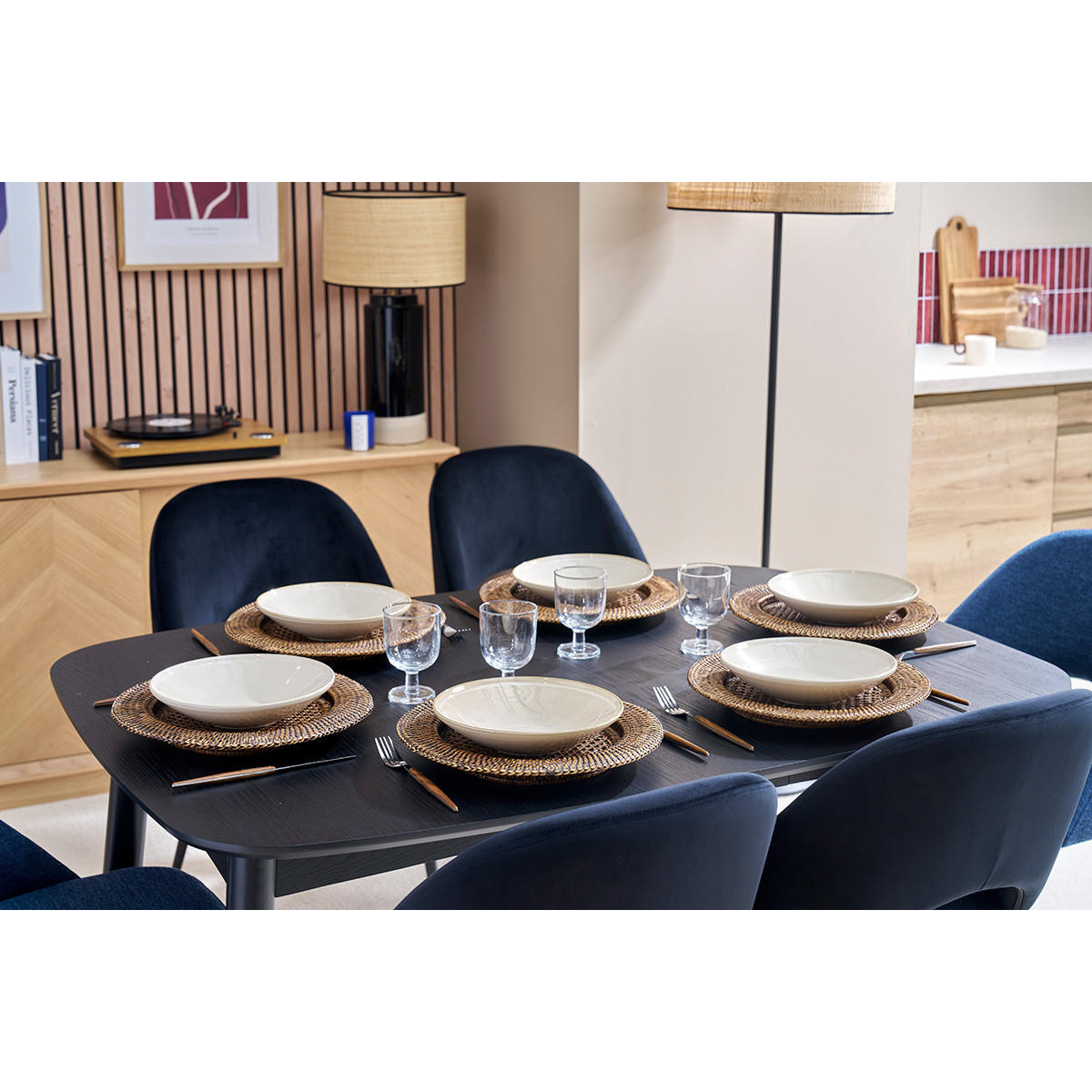 ESSTISCH Ausziehbar Schwarz L90-130 NORDECO - Schwarz, Holz (90/90/75cm) - Miliboo