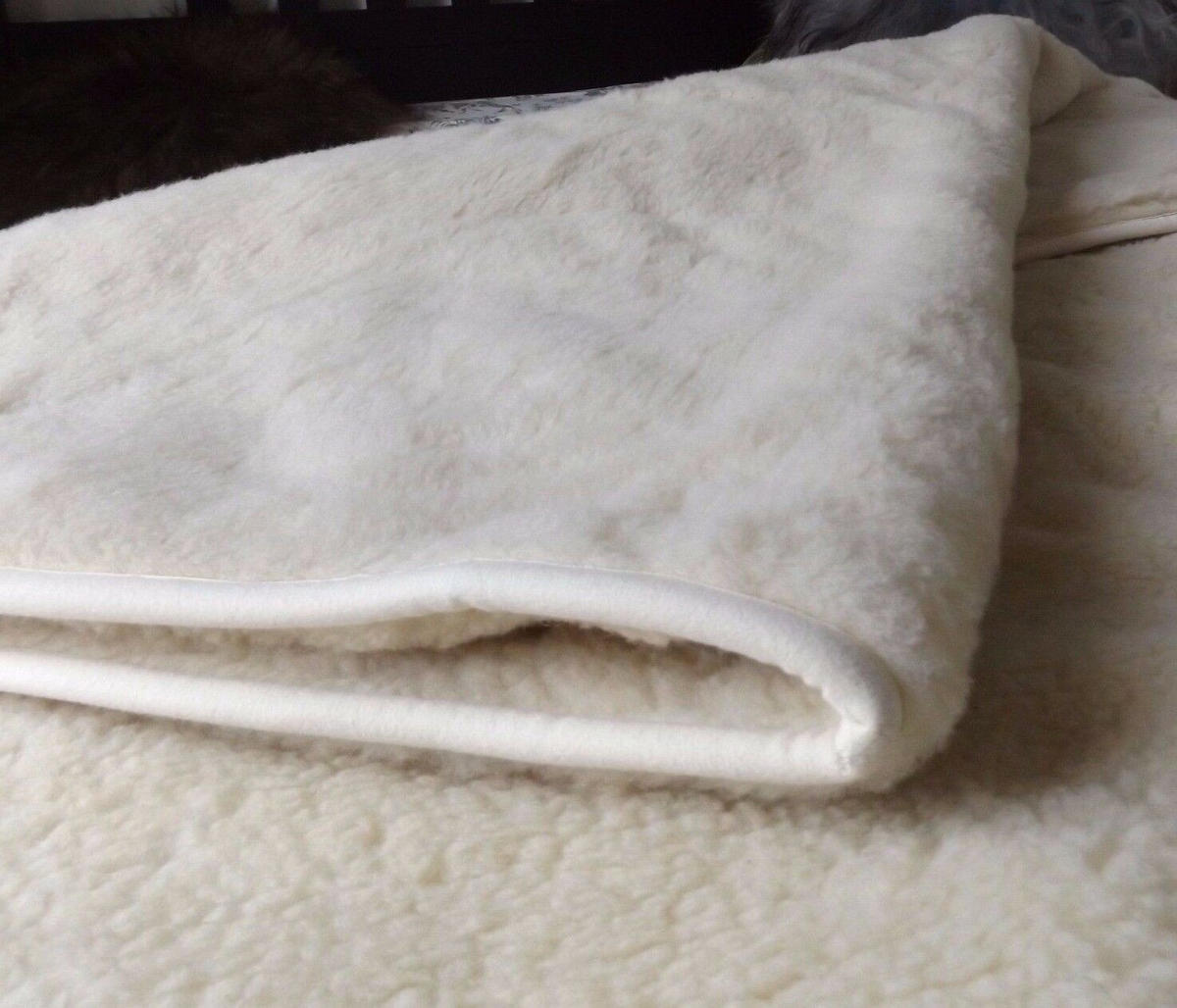 TAGESDECKE Merinowolle sehr dick Naturfarben - Beige/Weiß, Fell (200/220cm) - Provellus