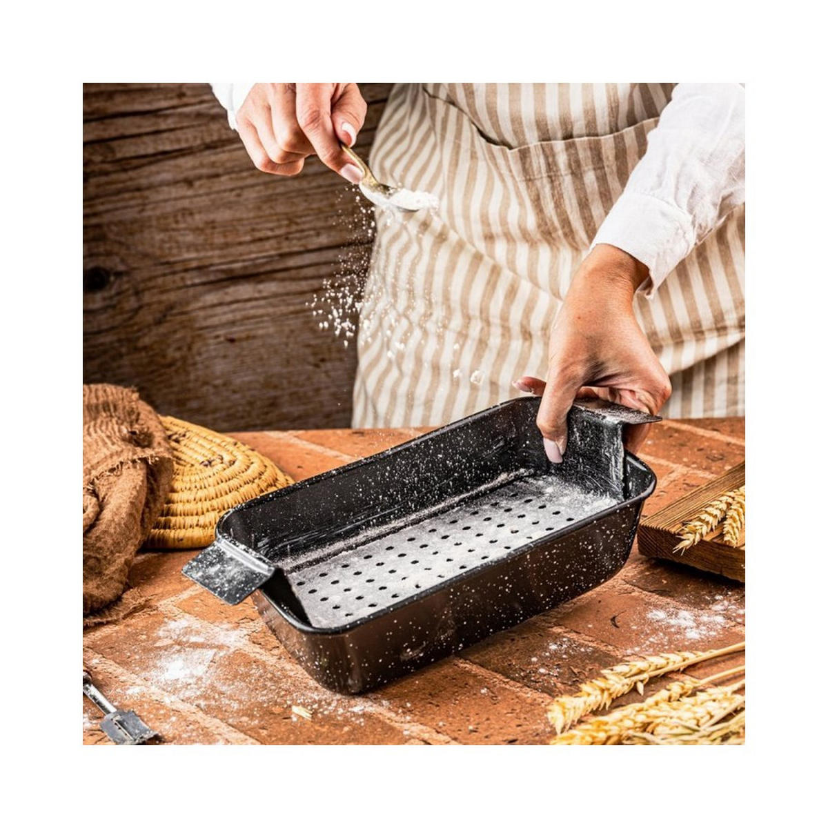 BROTBACKFORM 24x13,5cm mit Einsatz KH1953 - Schwarz, Metall (13.5/7/24cm) - Kinghoff 