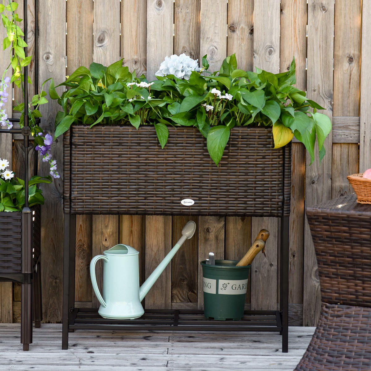 POLY Rattan Hochbeet mit Füßen Rattan Ablage Braun 70 x 30 x 70 cm - Braun, Metall (30/70/70cm) - Outsunny