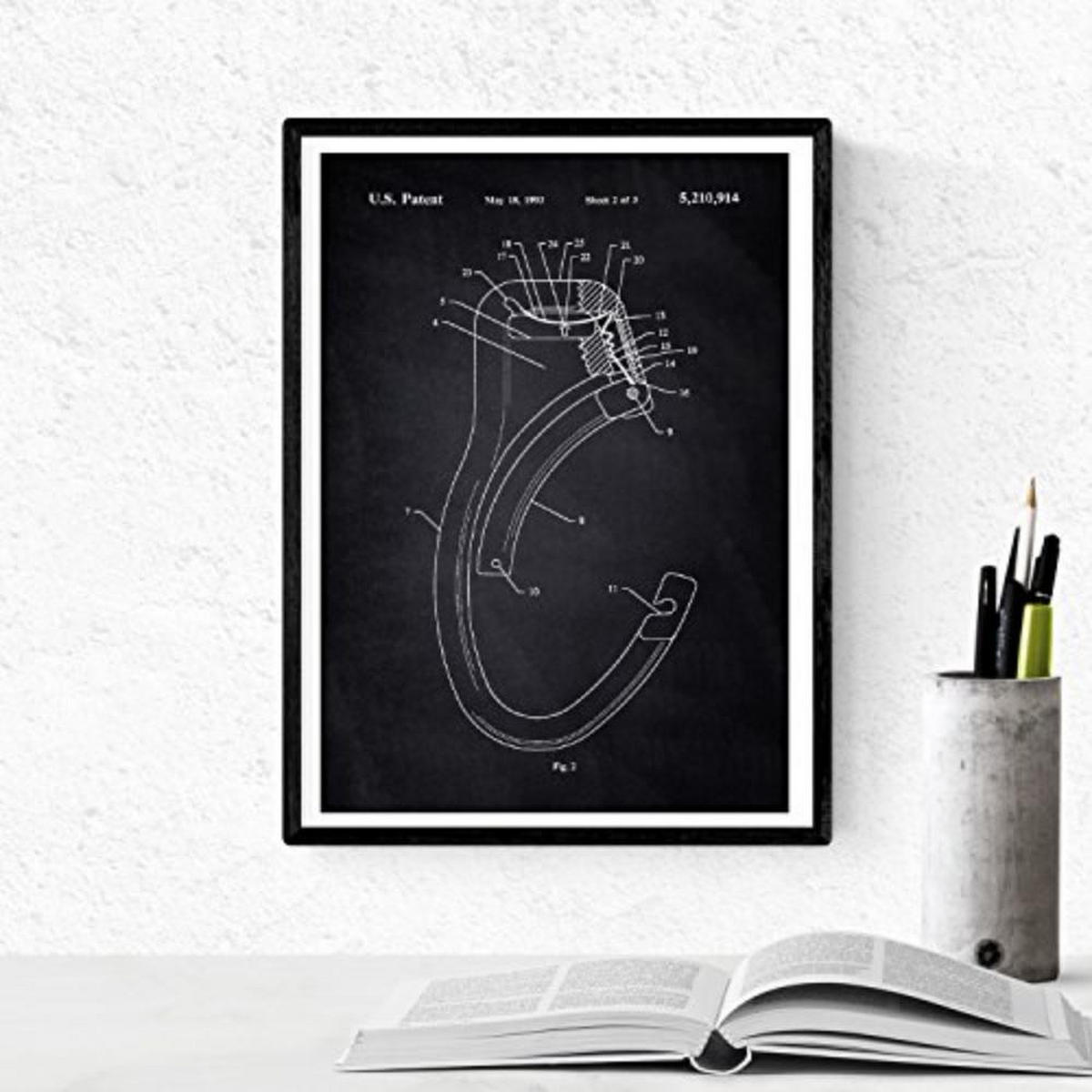 POSTER Set mit 4 Schwarz KLETTERN Patenten A4 Schwarzer Rahmen - Schwarz, Papier (29.7/3cm) - Nacnic