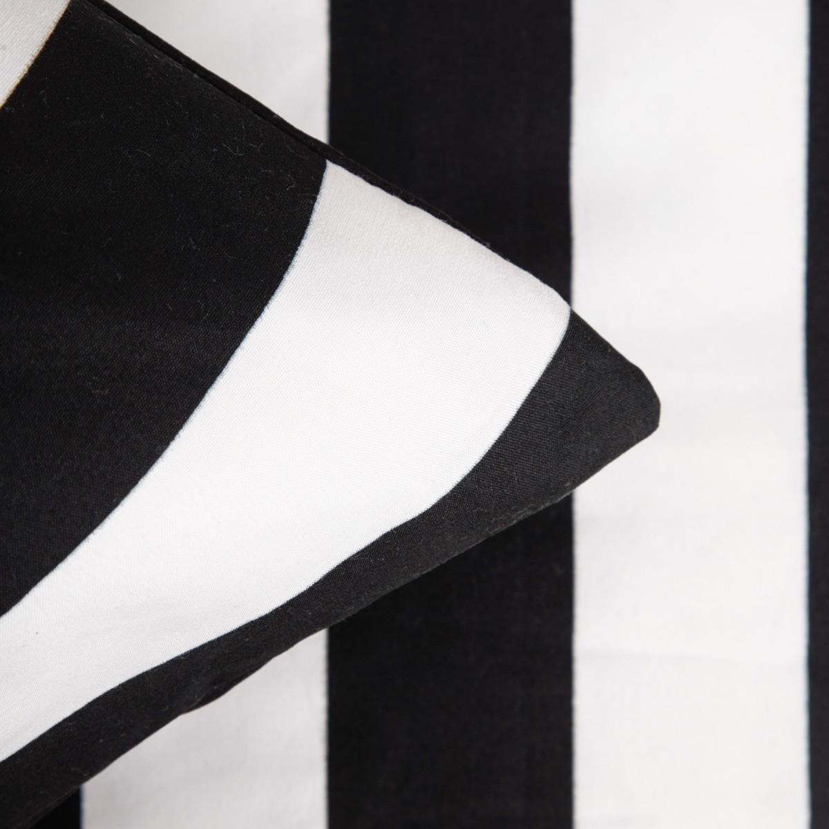 BETTWÄSCHE Rayas Mikrofaser 160/200 cm - Schwarz, Textil (160/200cm) - Homla