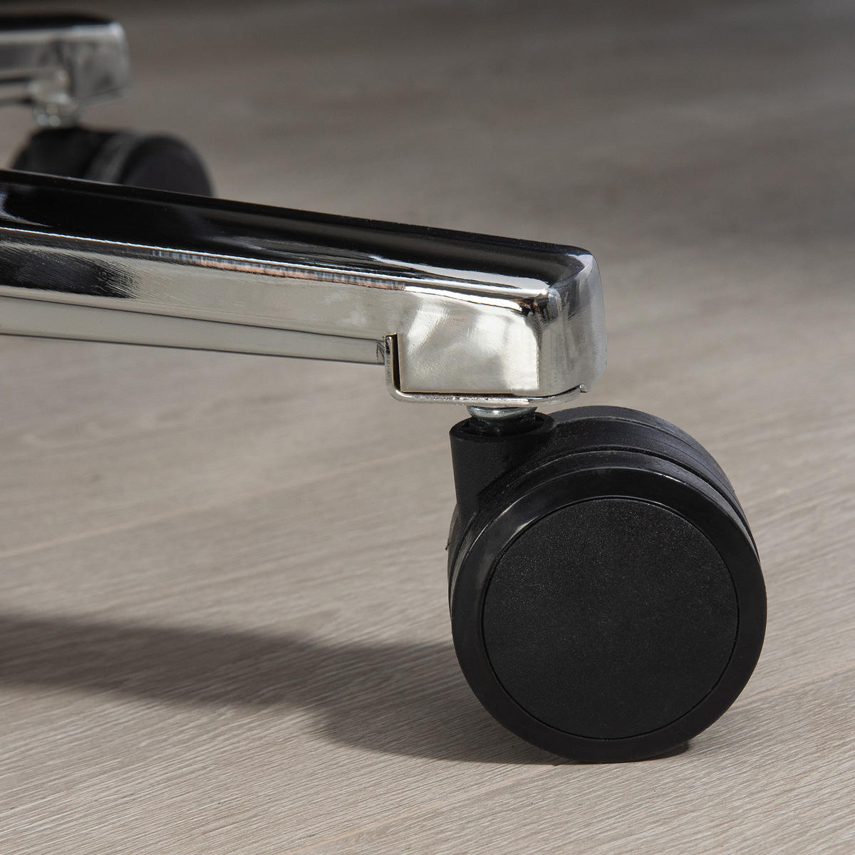 BÜROSTUHL DE-05143 Ergonomisch & verstellbar mit Fußstütze Hellgrau/Schwarz - Grau, Metall (71/129/63cm) - ComfortXL