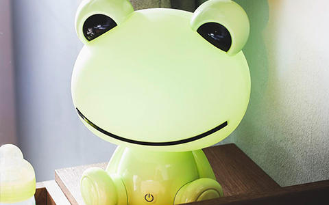 Kindertischleuchte Frosch in grün