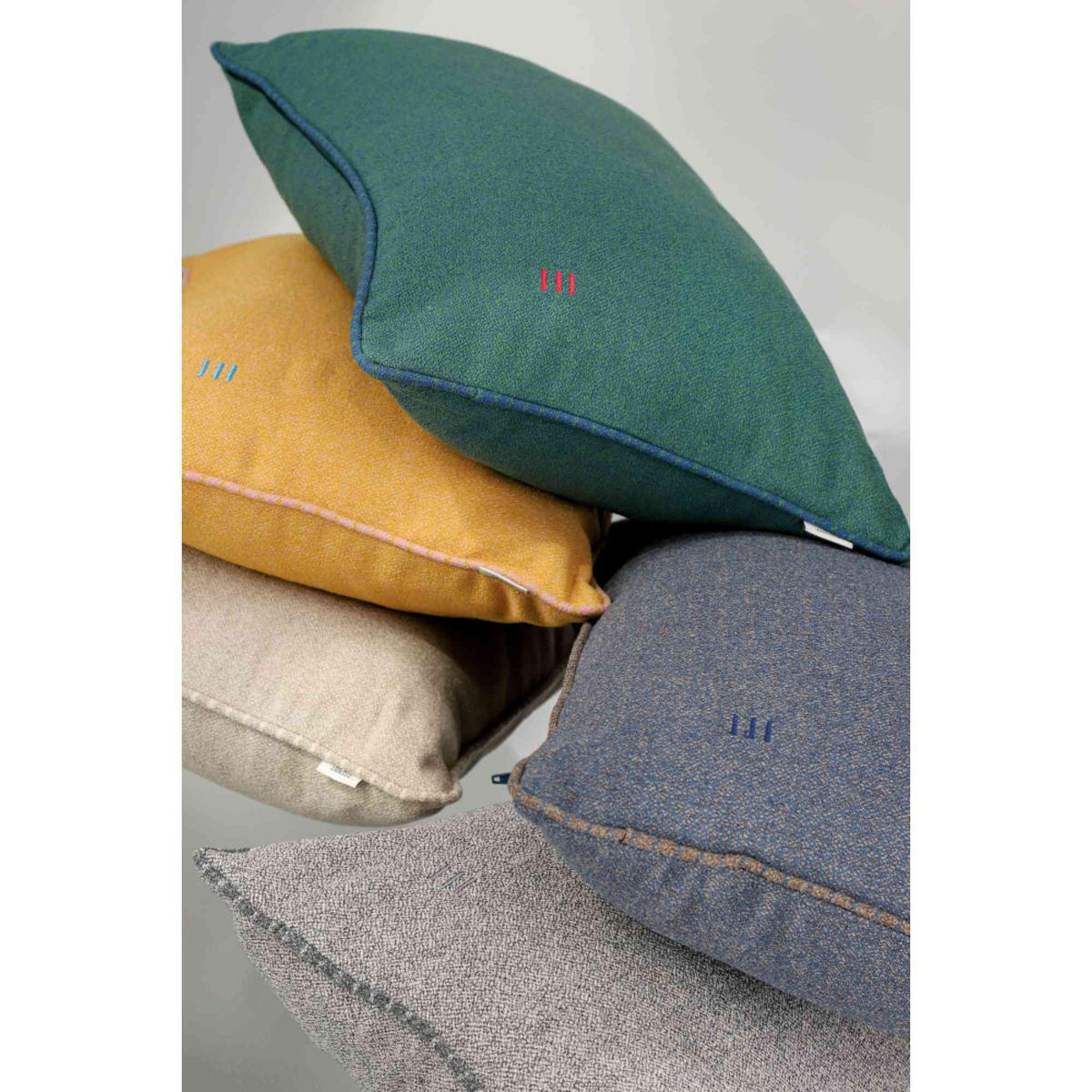 ZIERKISSENHÜLLE DEKOKISSENHÜLLE FUN 2er Set - Titanfarben, Textil (58/38cm) - Esprit