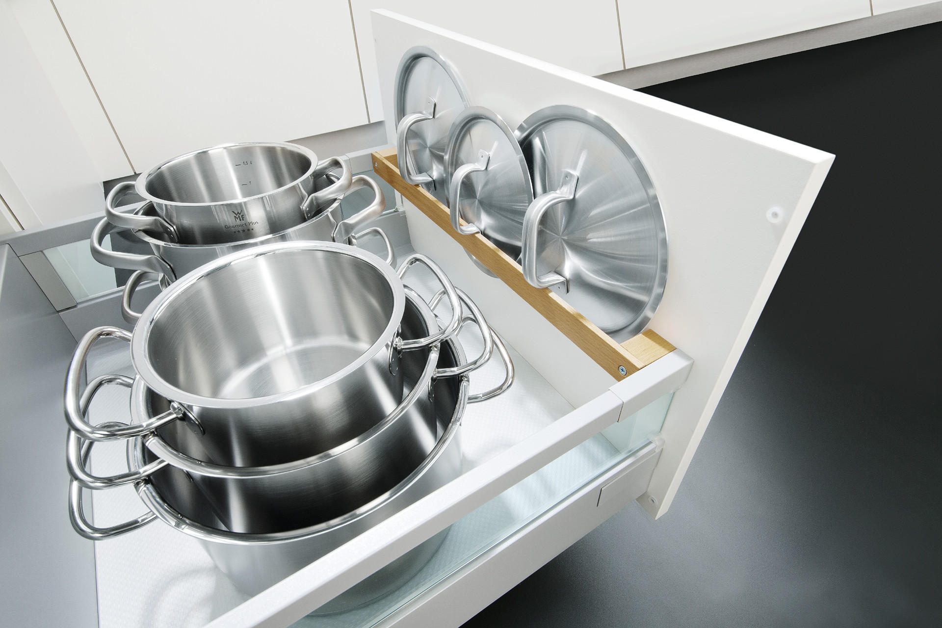 Novel Schublade mit Töpfe