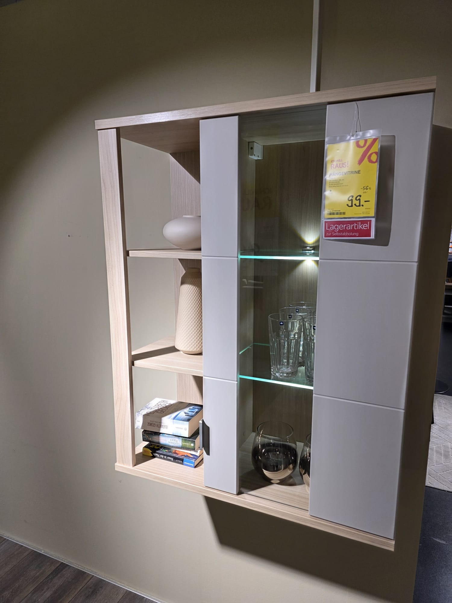 Basel G Hängevitriene