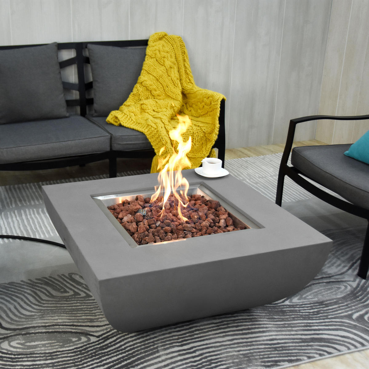 FEUERTISCH Westport Gasfeuerstelle aus GF-Beton 87/87/36 cm - Hellgrau, Naturmaterialien (86/36/86cm) - Elementi