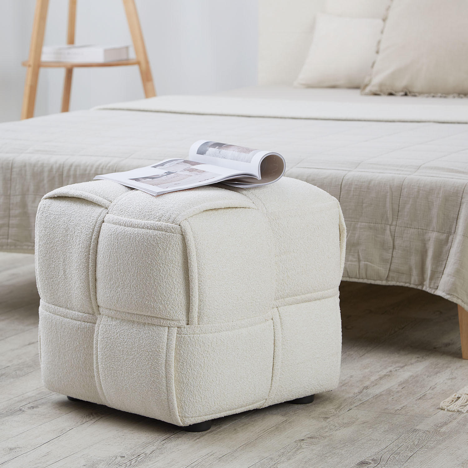 HOCKER Bouclé 46/41/46 cm in Beige - Beige, Textil (46/41/46cm) - Homestyle4u