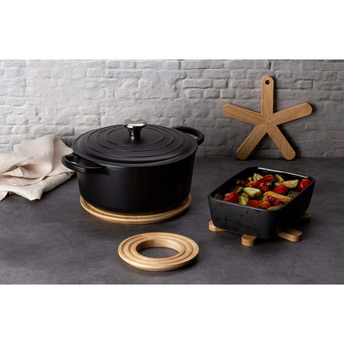 UNTERSETZER Stern, Gummibaumholz, 23.3 x 17 cm - Braun, Holz (19/4/19cm) - Continenta