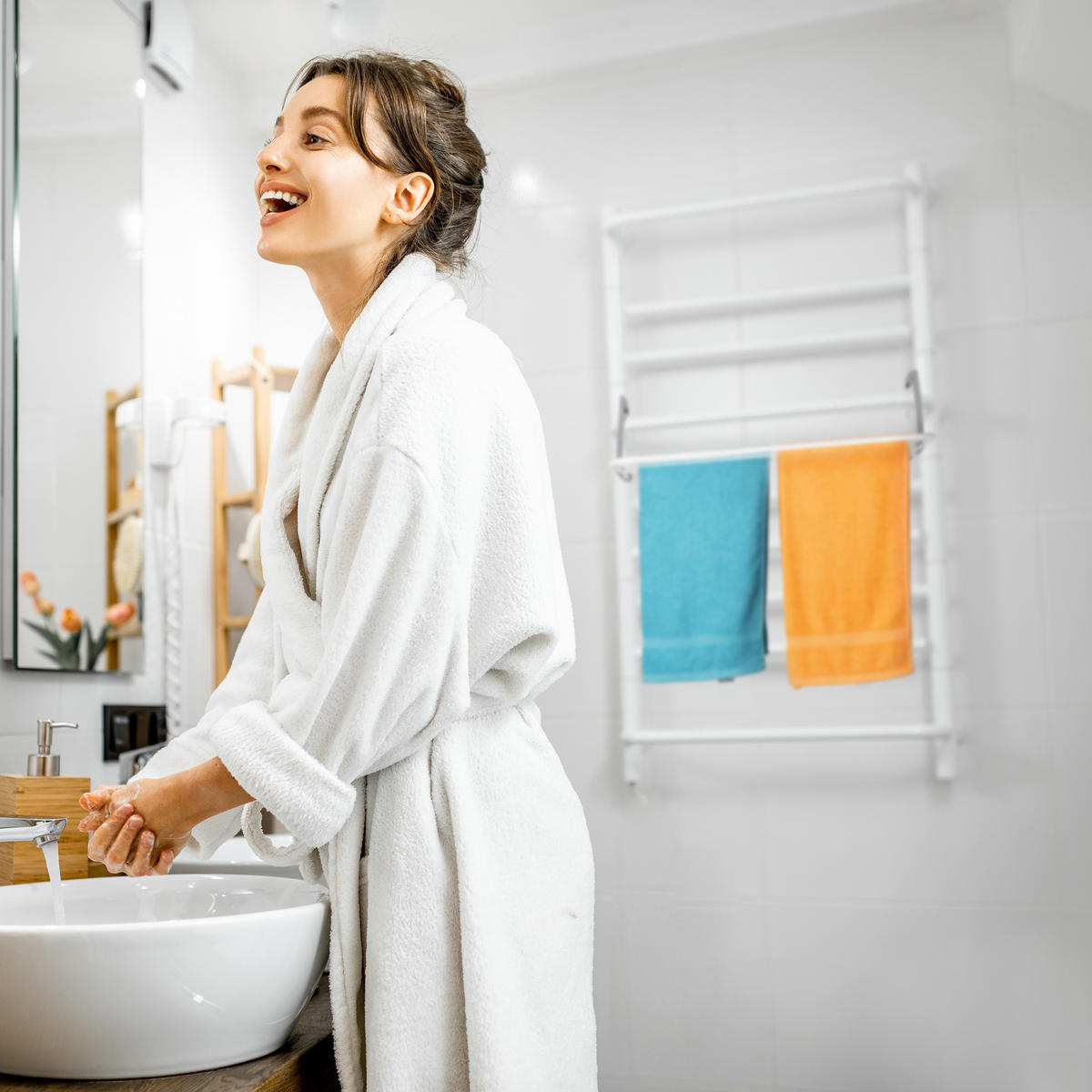 ZÁVESNÝ sušič - biela, kov/plast (63/15/67cm) - Relaxdays