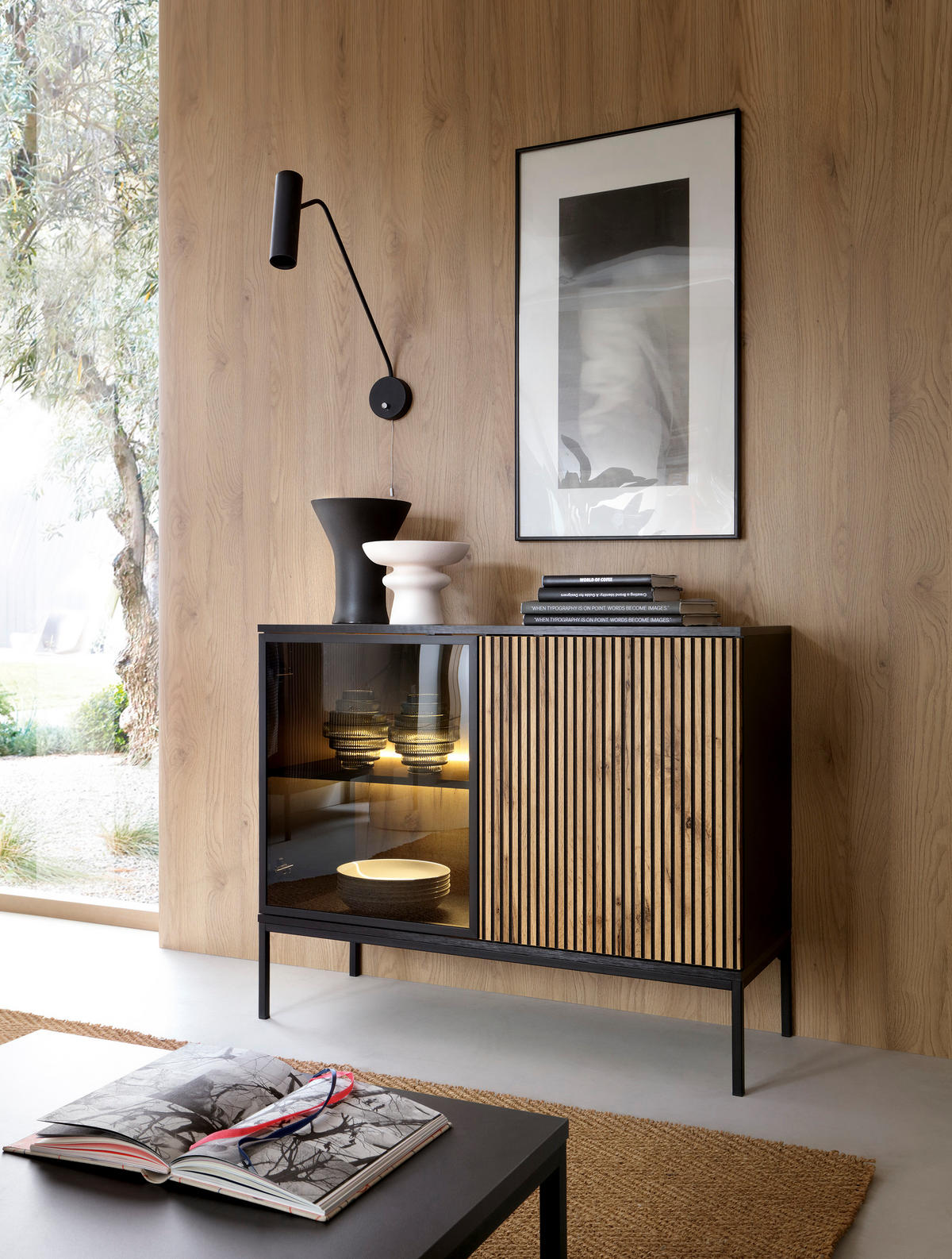 MODERNE schmale Kommode mit geriffelter Front, 104×83×39 cm, Schwarz / Wotan Eiche - Schwarz, Holzwerkstoff (104/83/39cm) - 3XE LIVING