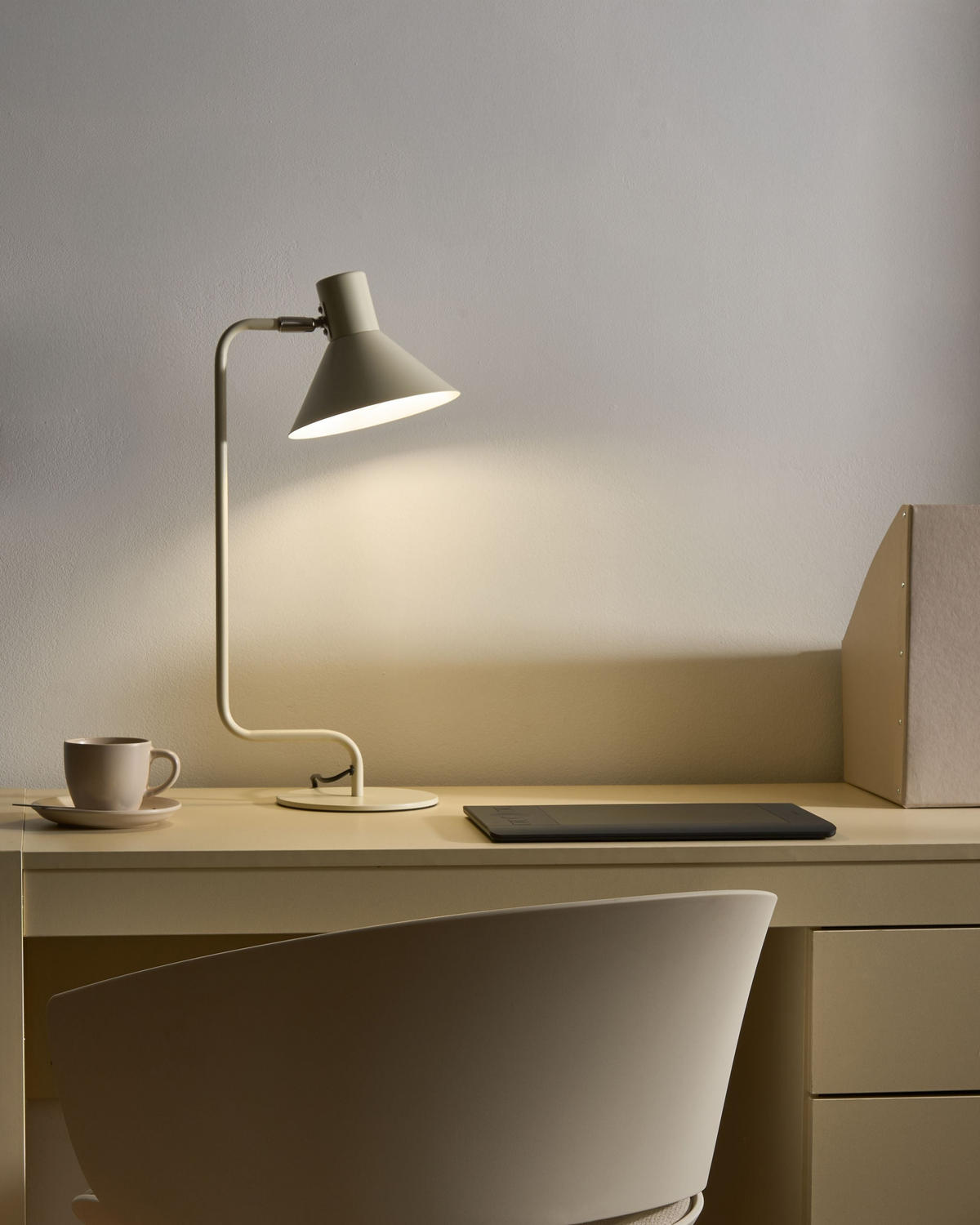 SCHREIBTISCHLAMPE Metall Cremeweiß Rimava - Creme, Metall (17/17/51cm) - Beliani