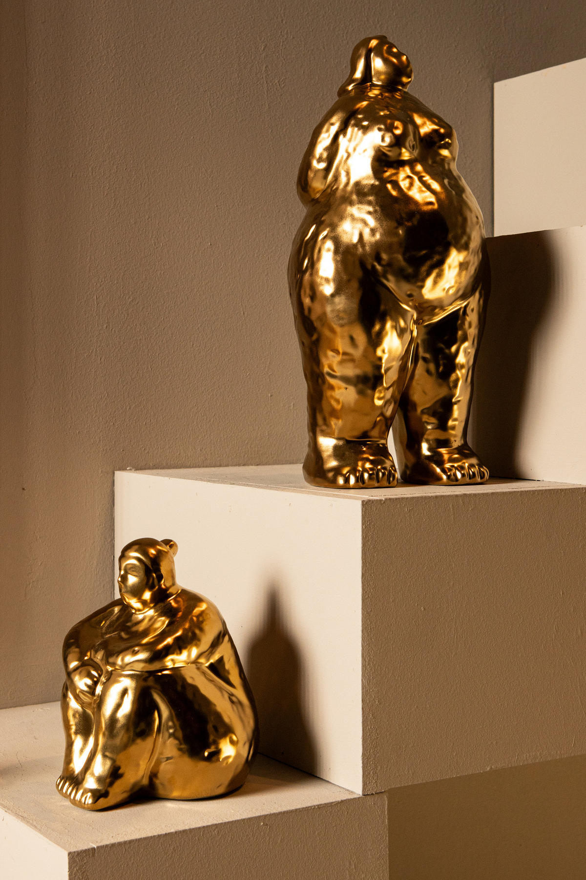 SKULPTUR Oday Gold 17/15/35cm - Goldfarben, Keramik (15/35/17cm) - PTMD Collection