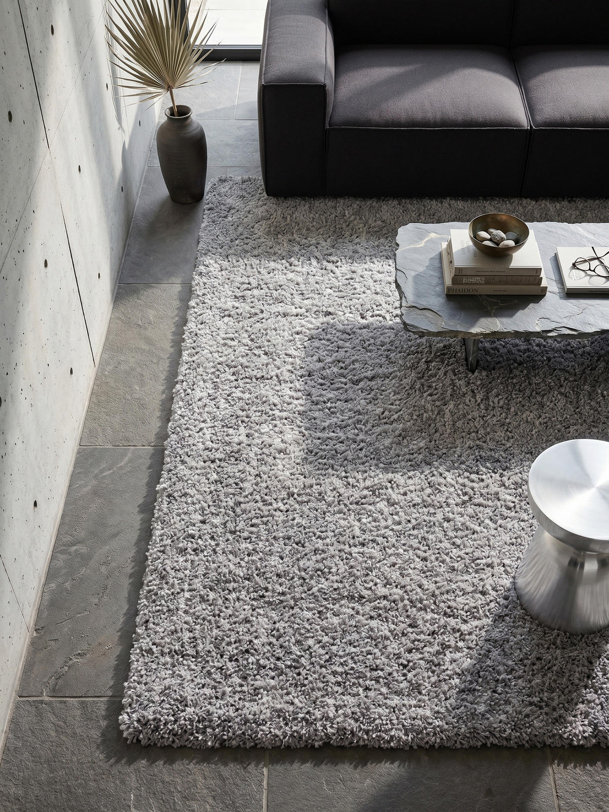 HOCHFLORTEPPICH Shaggy Uni Kuschelig Waschbar Wohnzimmer Strapazierfähig Hellgrau 140x200 cm – RHEIN - Grau, Textil (200/140cm) - KADIMA DESIGN