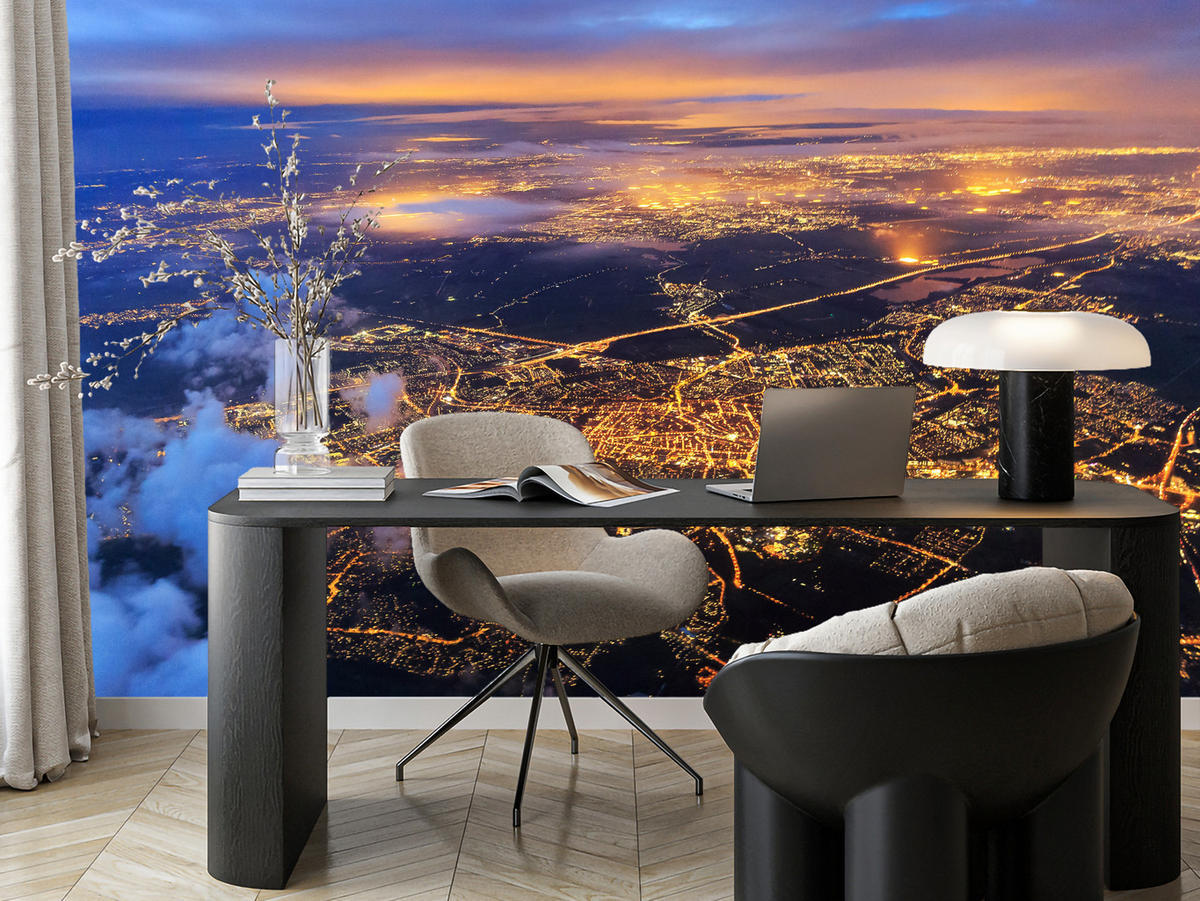 FOTOTAPETE für Wohnzimmer Vogelperspektive Beleuchtete Stadt Skyline 300x210 - Gelb/Orange, Papier (300/210cm) - Muralo