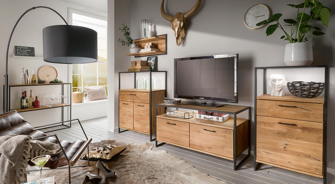 000-1-22-WEB-XXXL-Serienteaser-Wohnzimmer-Frame-1270x700-KW04.jpg