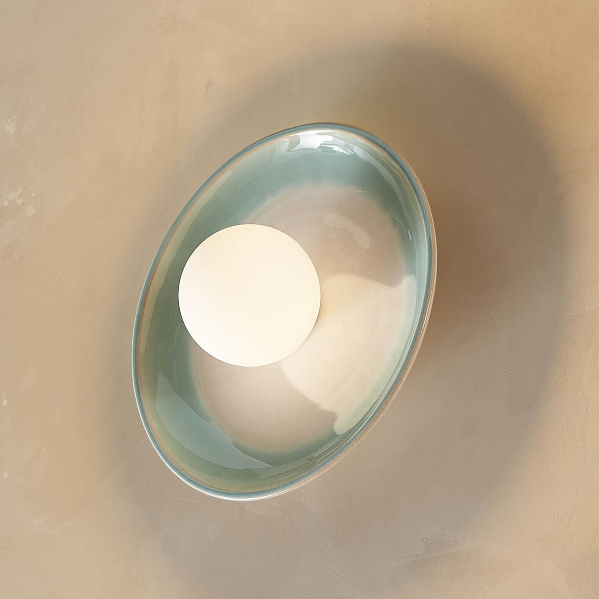 WANDLEUCHTE Azélie, Meergrün und weiß, 28cm - Weiß, Glas (28/28/13cm) - KOSILUM