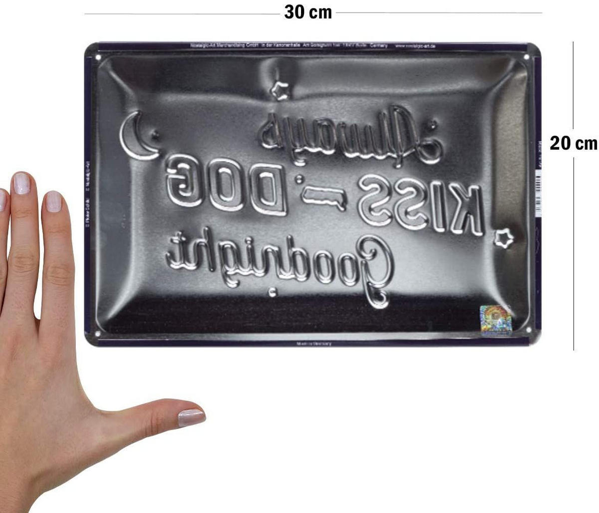 BLECHSCHILD 20/30 cm PfotenSchild Kiss Your Dog - Multicolor, Metall (30/20/0.2cm) - Nostalgic-Art