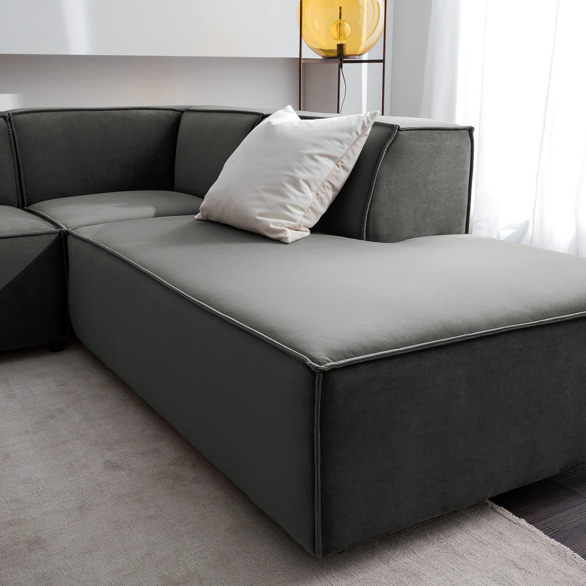 WOHNLANDSCHAFT mit Longchair & Ottomane - Schwarz/Grau, Kunststoff/Textil (369/70/234cm) - home24